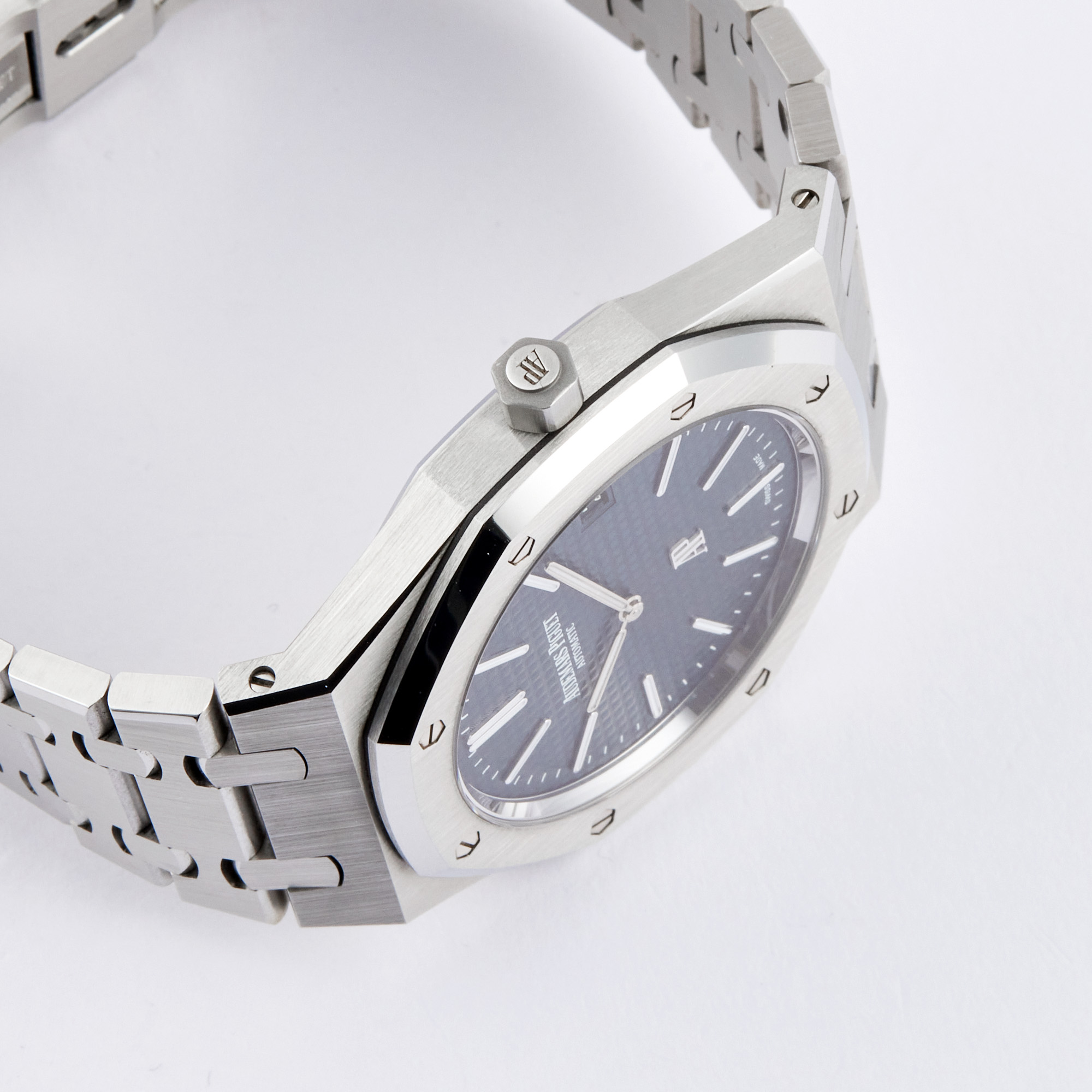 Royal Oak "Jumbo" Extra-Thin "50th Anniversary" Steel Blue Dial 39mm Product Image 3