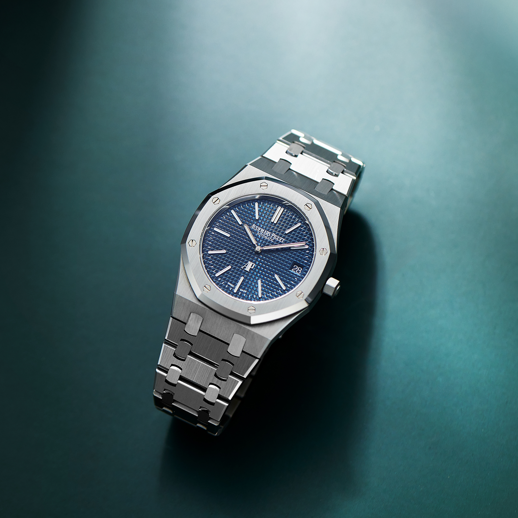 Royal Oak "Jumbo" Extra-Thin "50th Anniversary" Steel Blue Dial 39mm Product Image