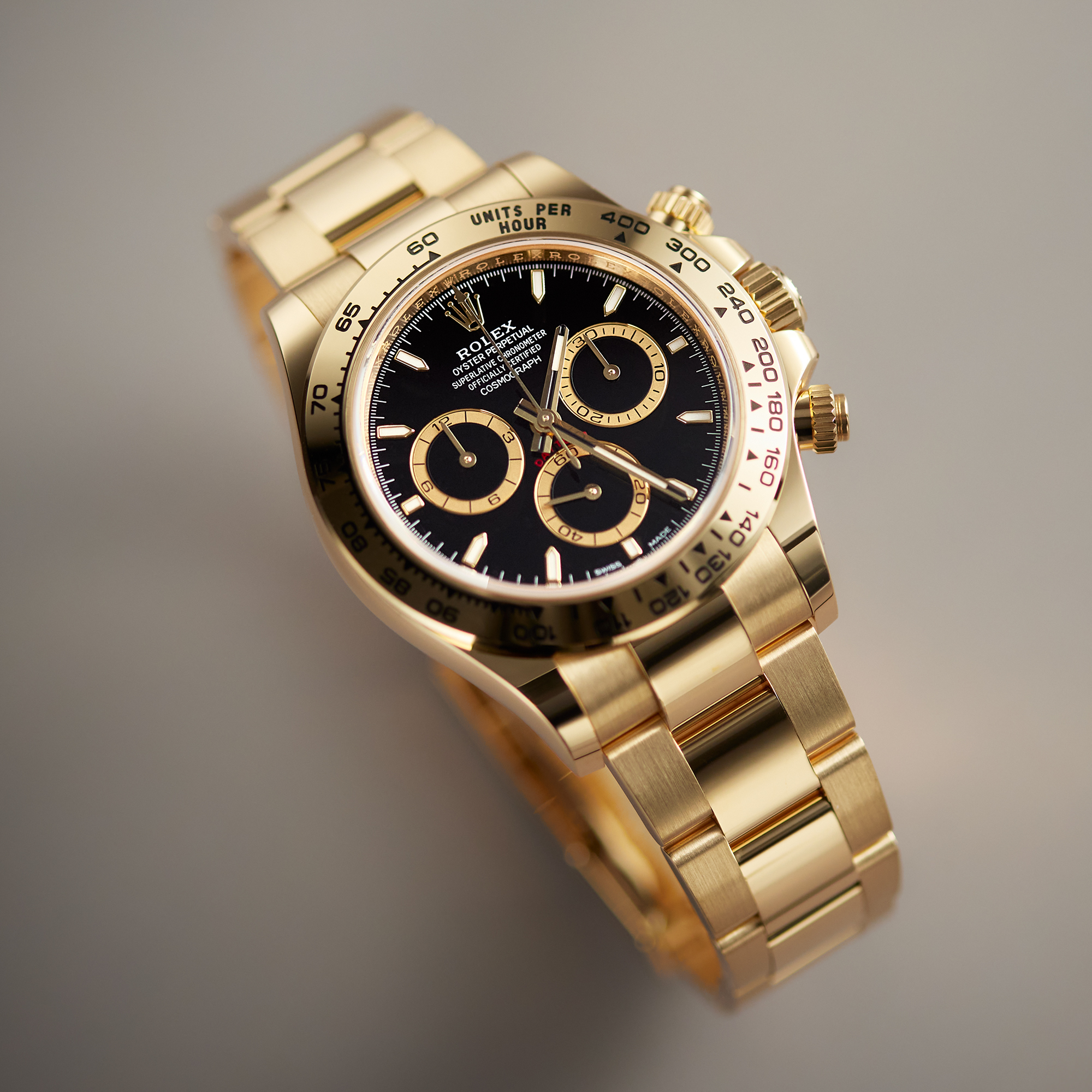 Daytona Yellow Gold Black Dial 40mm Product Image 6