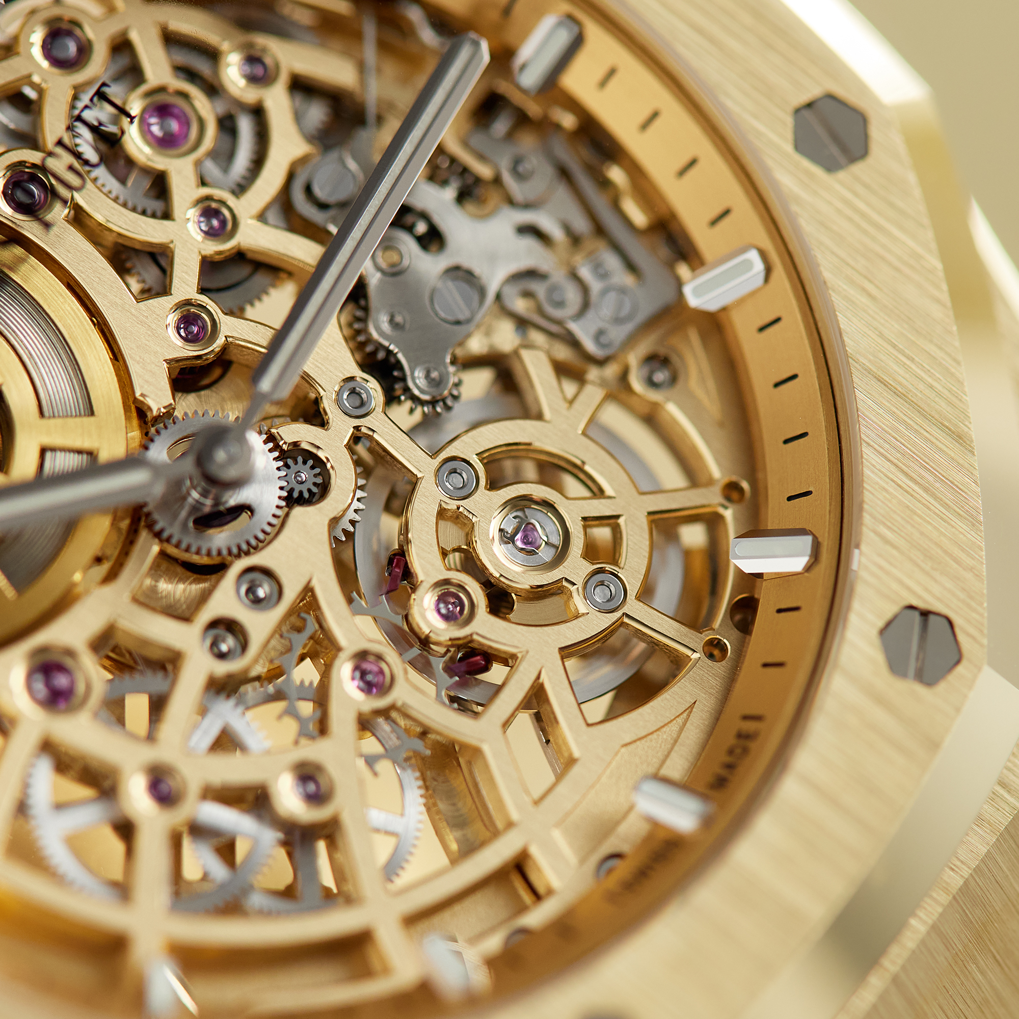 Royal Oak "Jumbo" Extra-Thin Openworked Yellow Gold 39mm Product Image