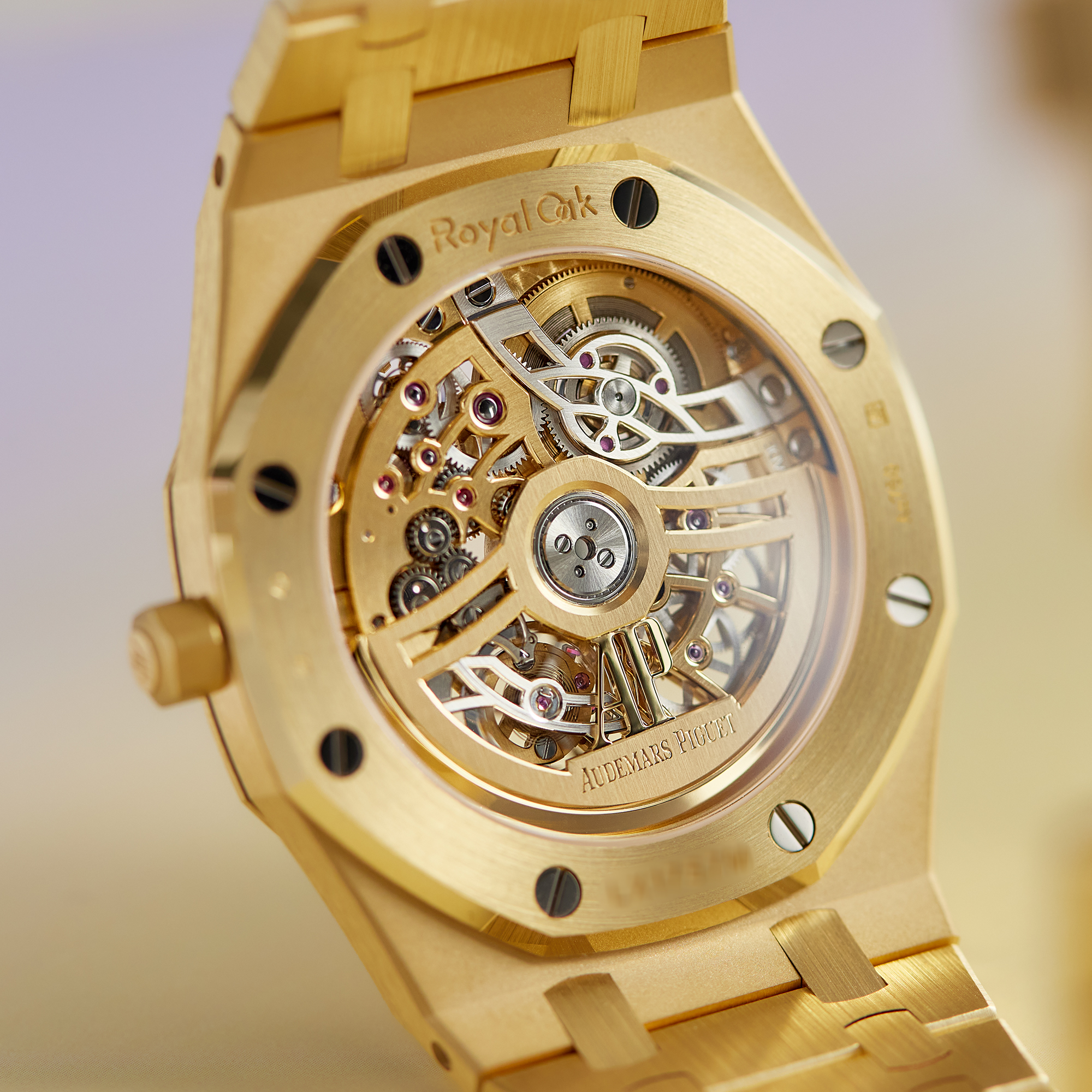 Royal Oak "Jumbo" Extra-Thin Openworked Yellow Gold 39mm Product Image