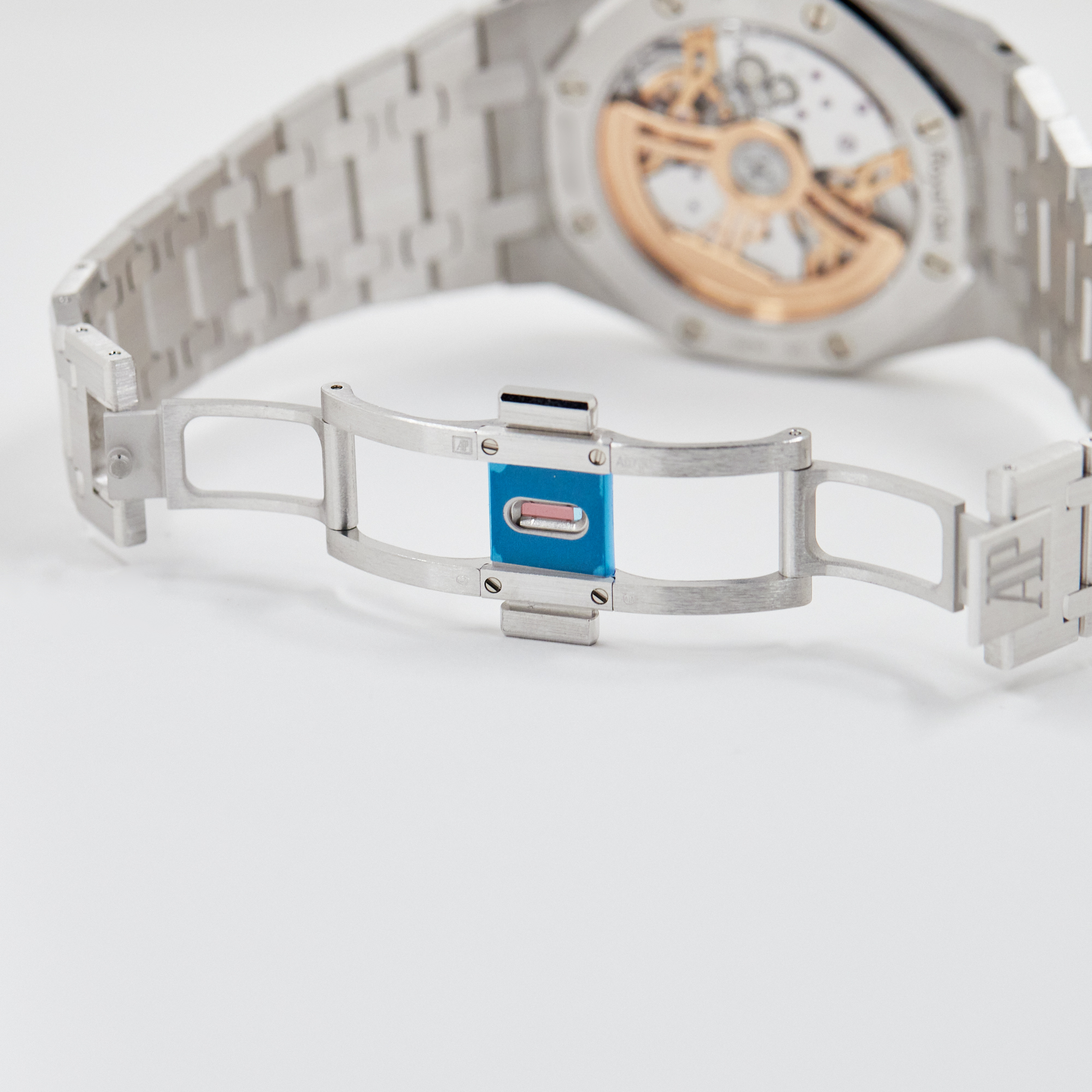 Royal Oak "Jumbo" Extra-Thin White Gold Blue Dial 39mm Product Image 7