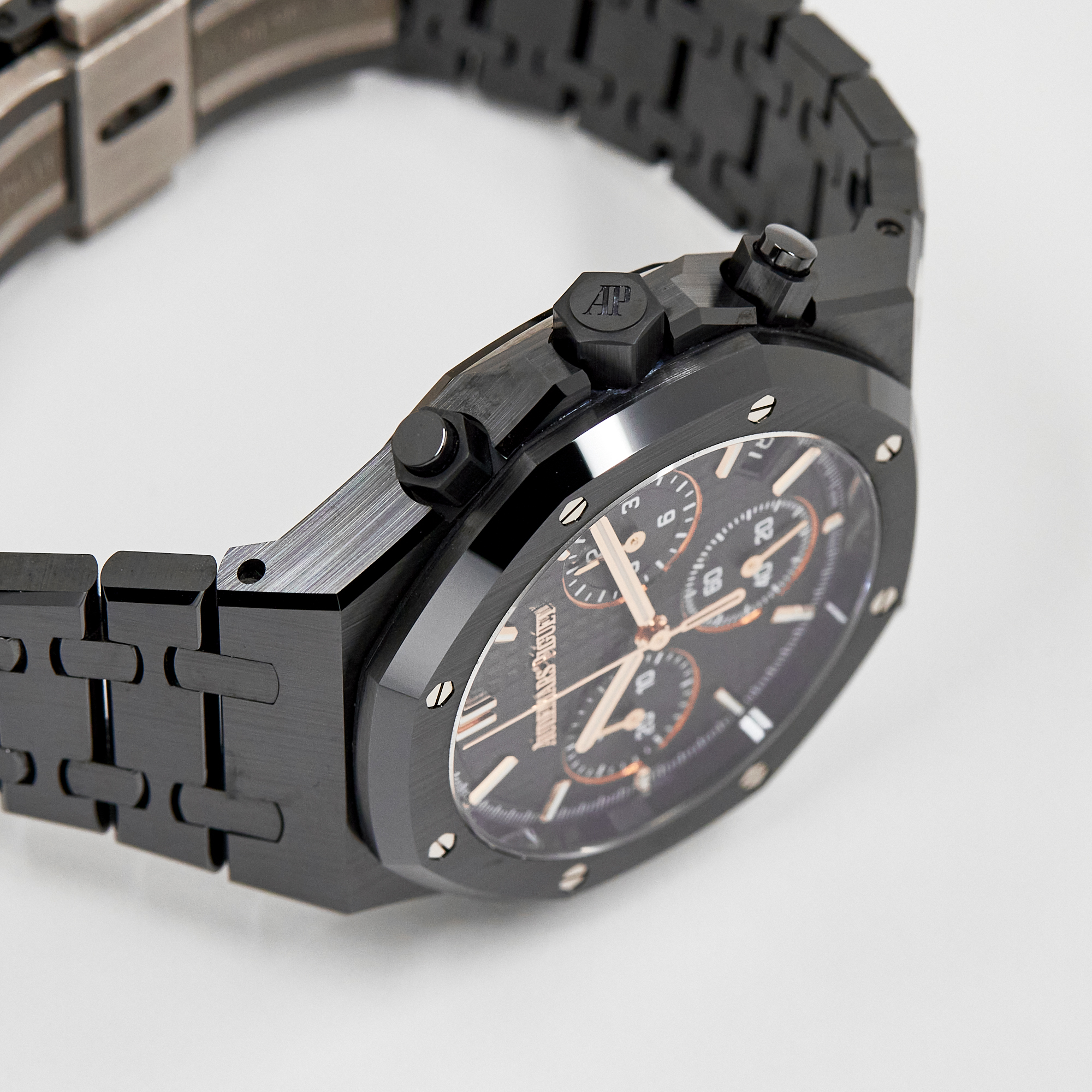 Royal Oak Chronograph Ceramic Black Dial 41mm Product Image 3