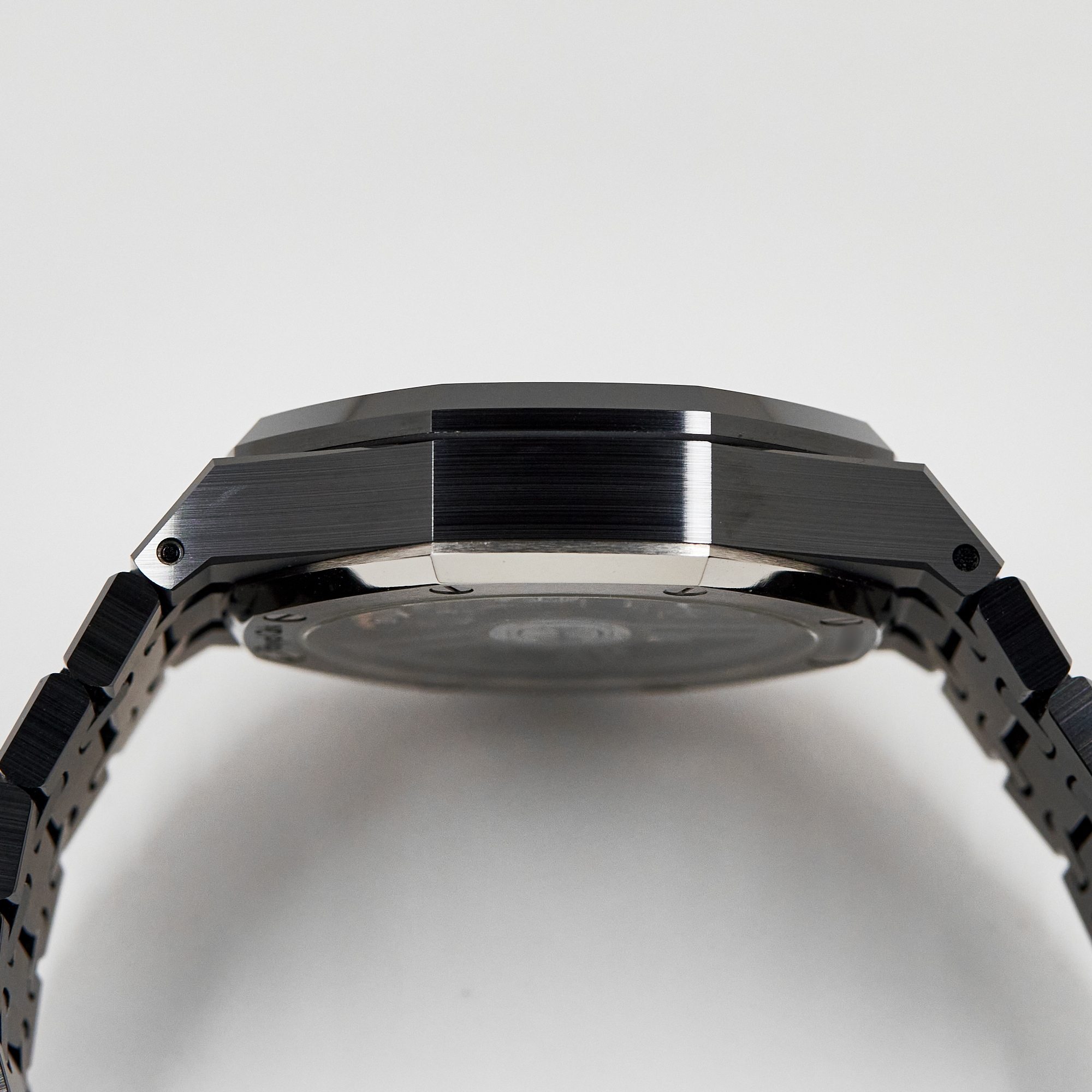 Royal Oak Chronograph Ceramic Black Dial 41mm Product Image 5