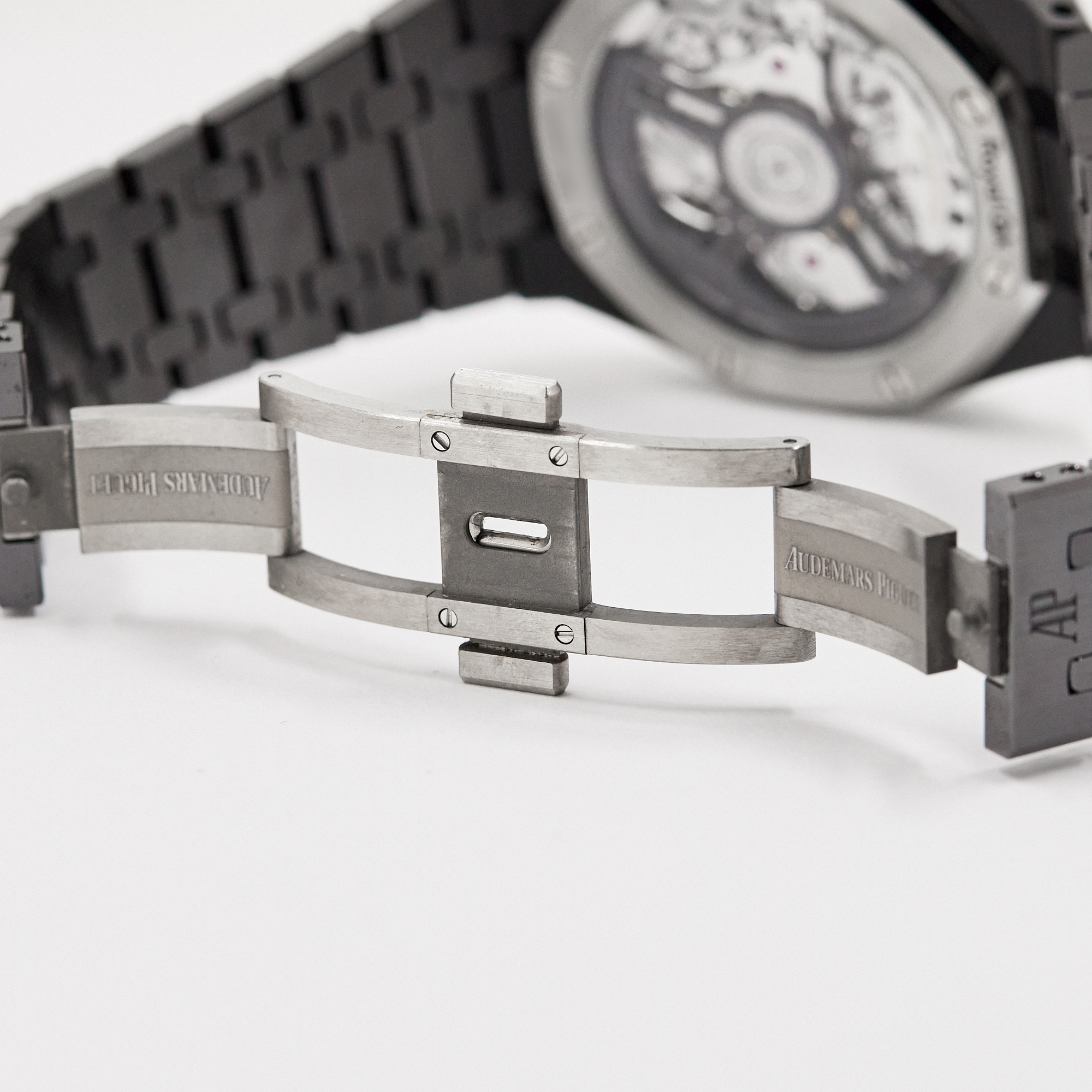 Royal Oak Chronograph Ceramic Black Dial 41mm Product Image 7