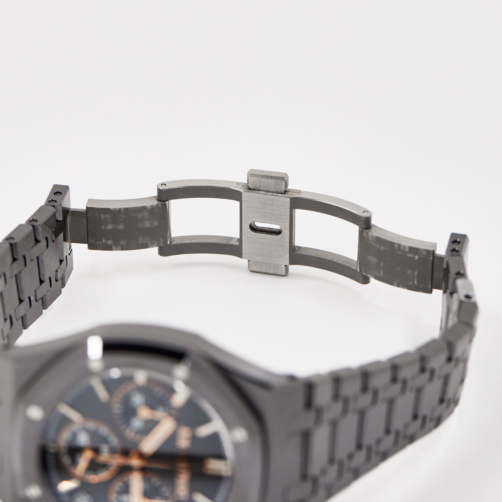 Royal Oak Chronograph Ceramic Black Dial 41mm Product Image 8