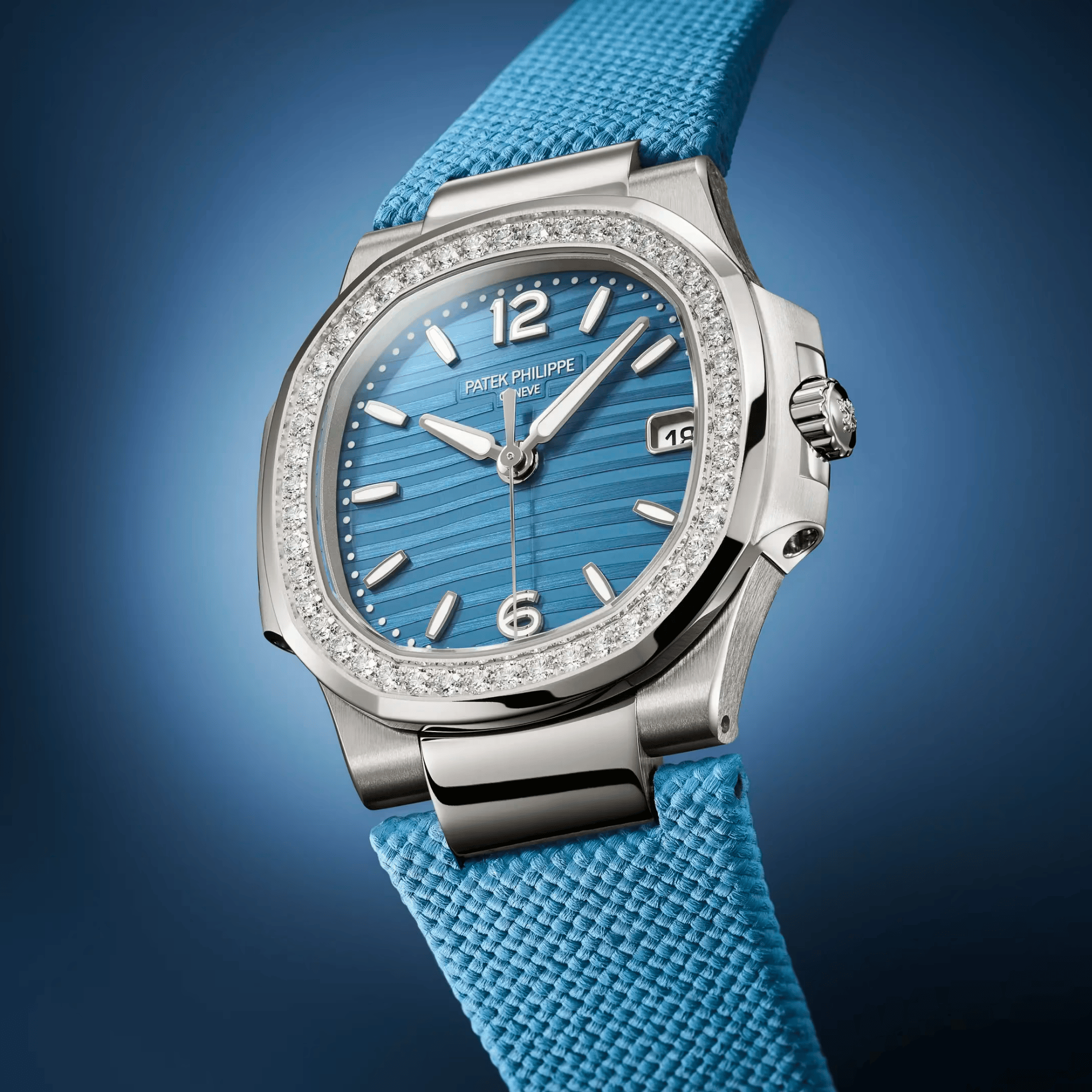 Nautilus White Gold Diamond Azure Blue Dial 32mm Product Image 1