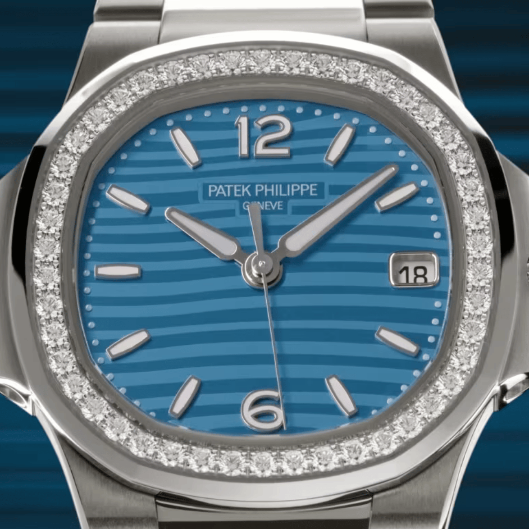 Nautilus White Gold Diamond Azure Blue Dial 32mm Product Image 2