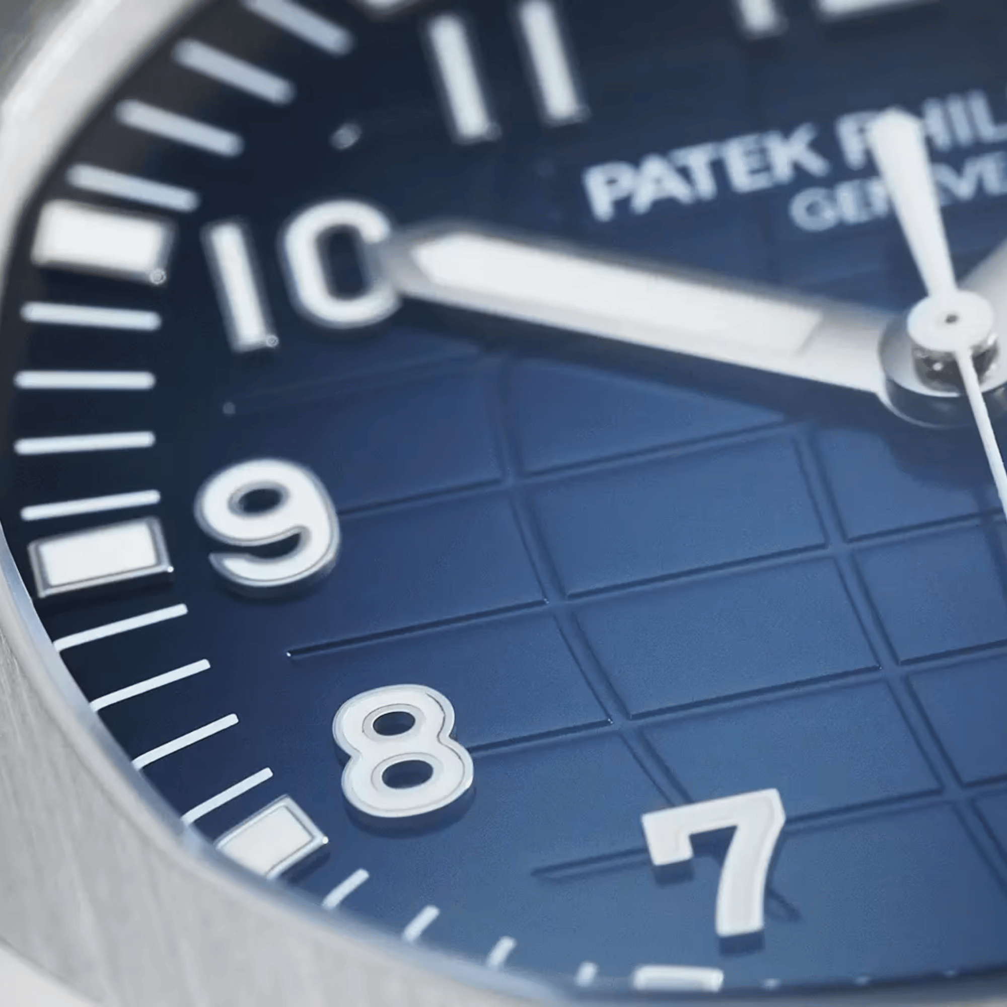 Aquanaut White Gold Blue Dial 42mm Product Image 3