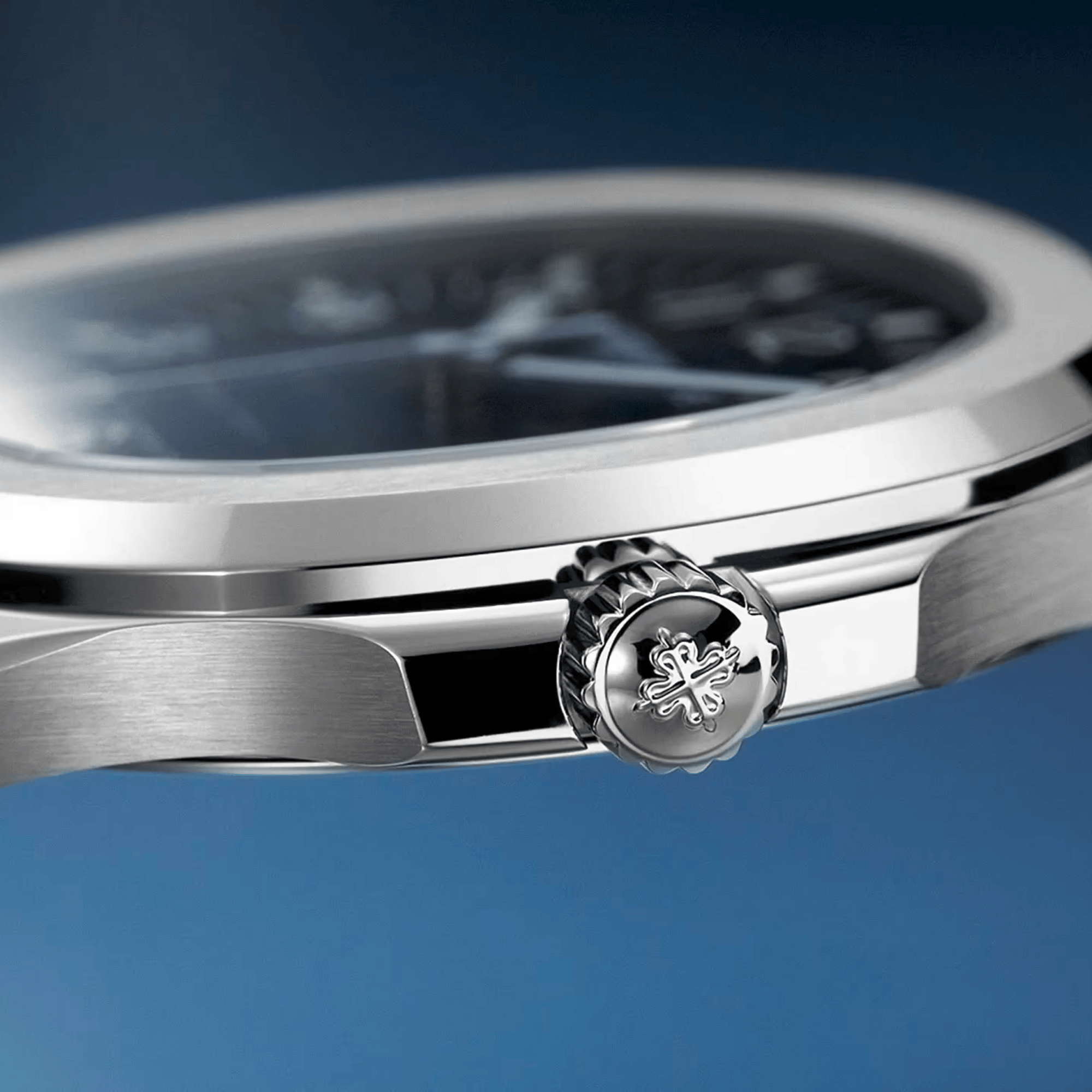 Aquanaut White Gold Blue Dial 42mm Product Image 4