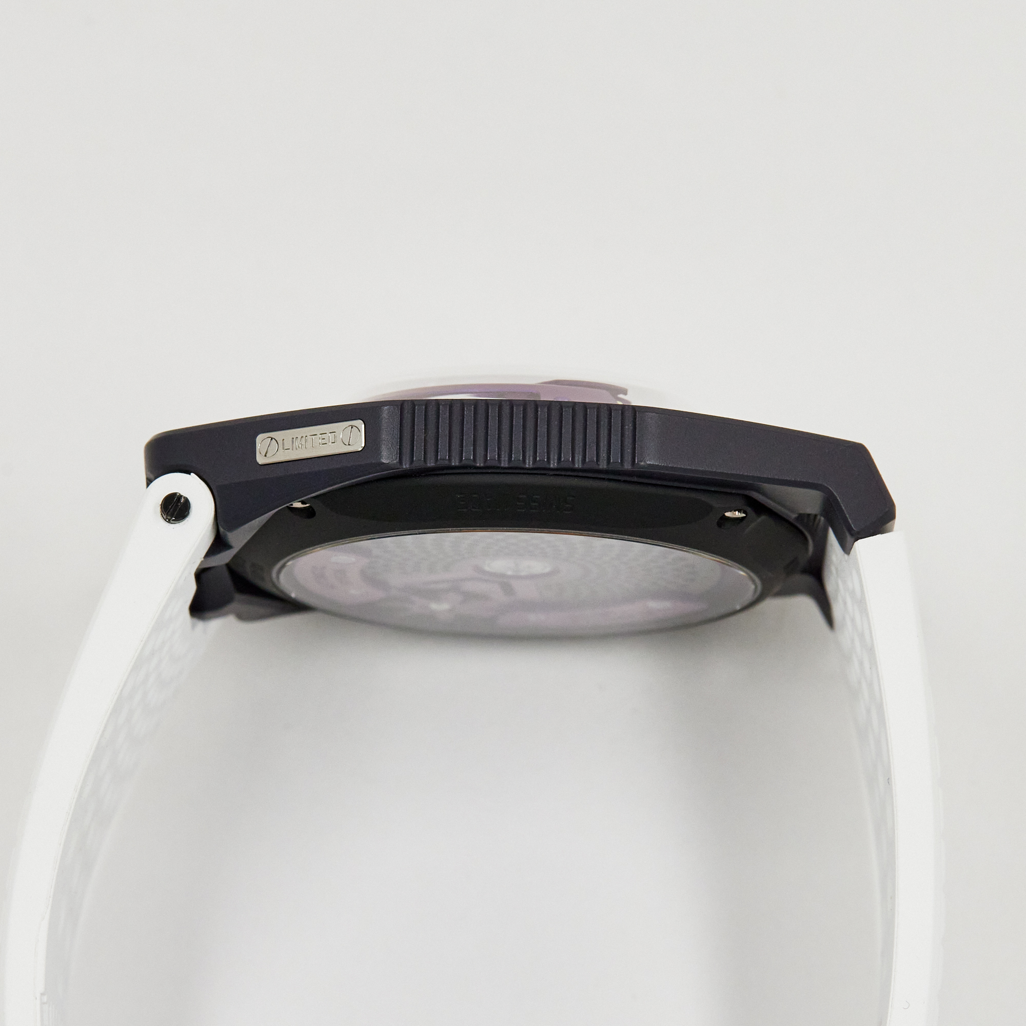 UR100V Ultra-Violet Product Image 5