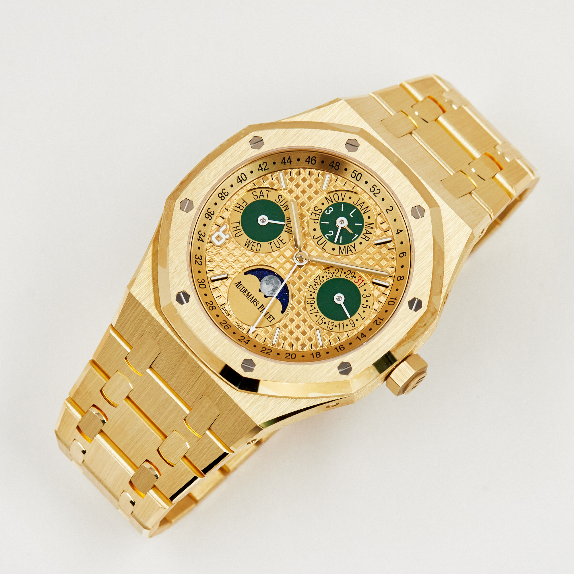 Royal Oak "Singapore" Perpetual Calendar Yellow Gold Limited Edition 41mm Product Image 1