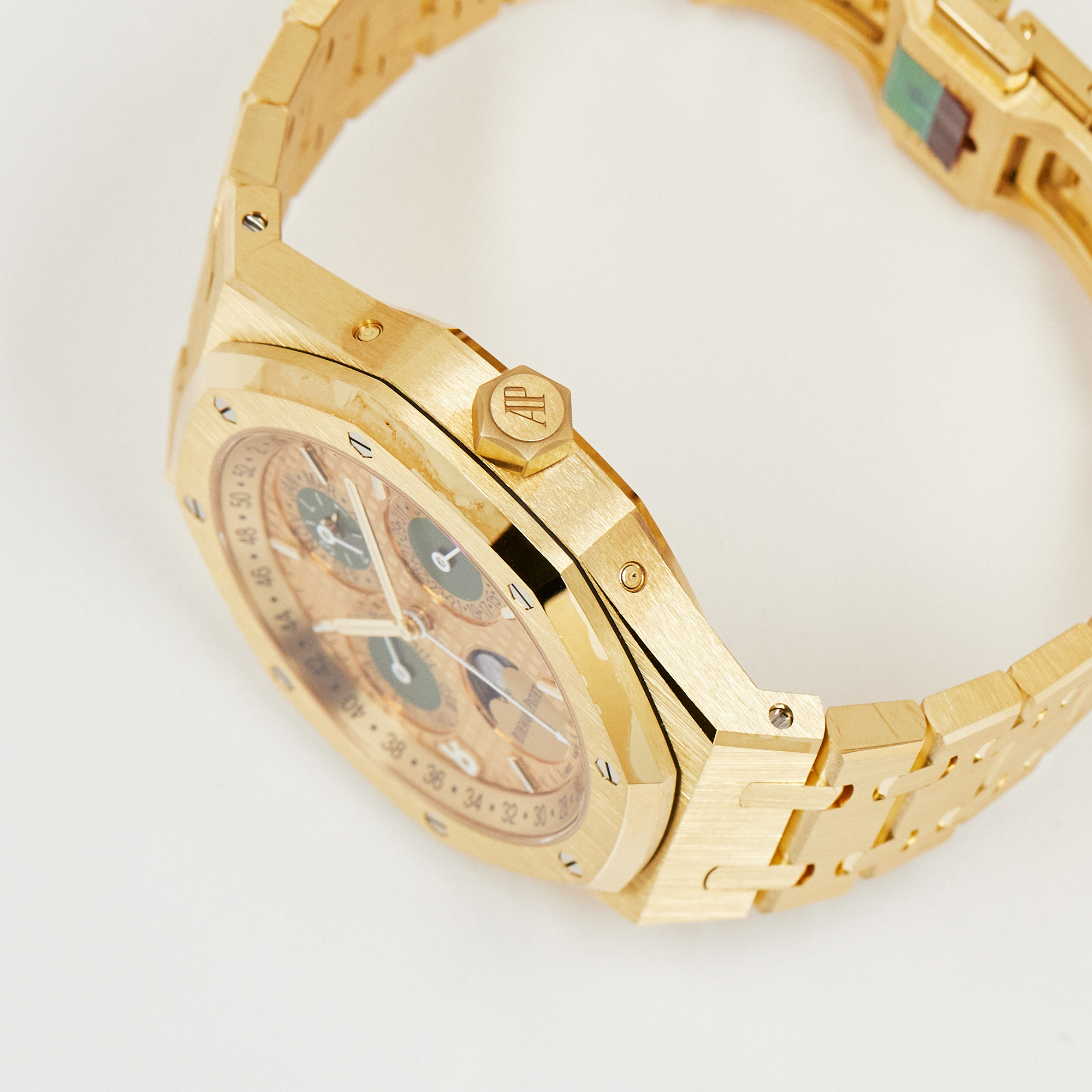 Royal Oak "Singapore" Perpetual Calendar Yellow Gold Limited Edition 41mm Product Image 2