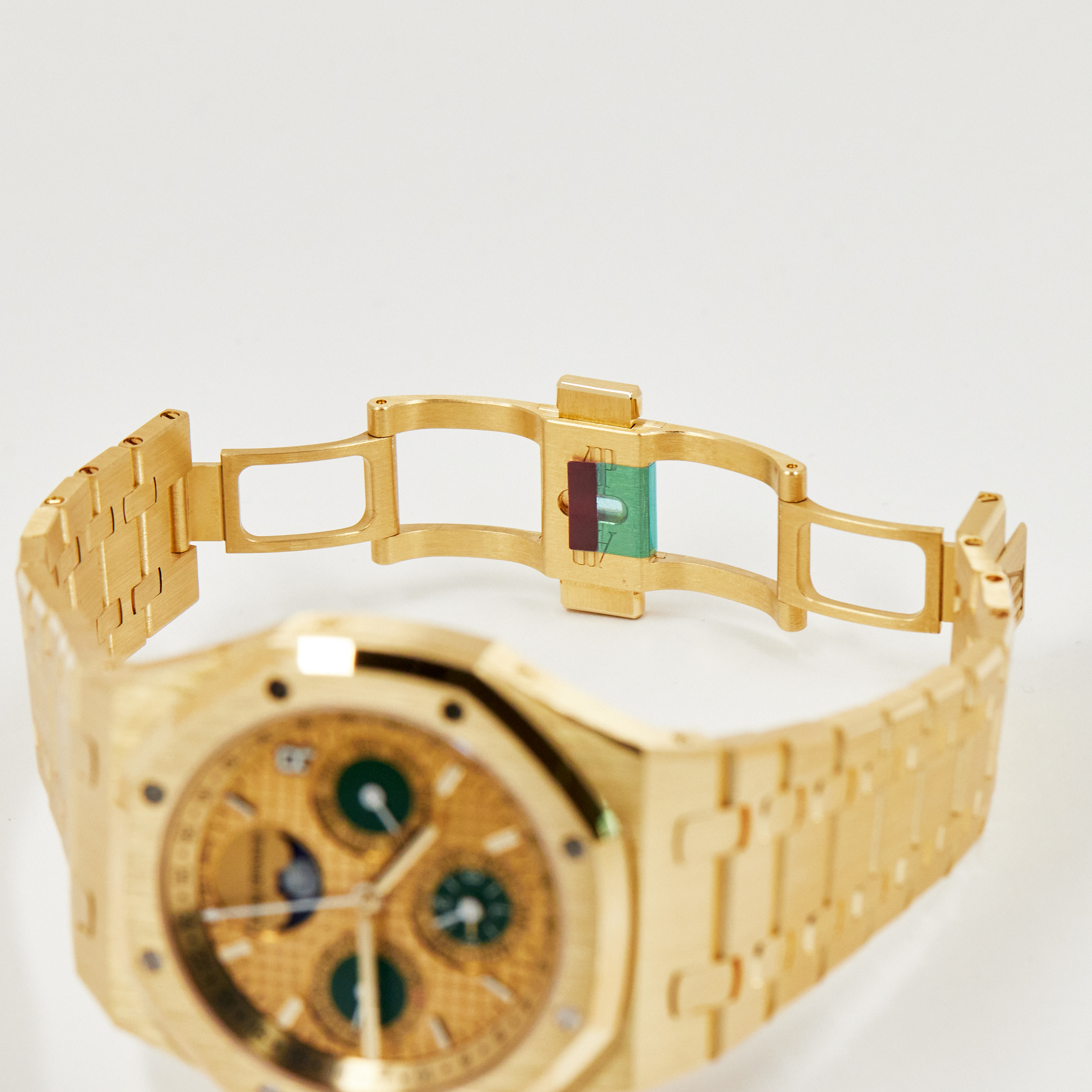 Royal Oak "Singapore" Perpetual Calendar Yellow Gold Limited Edition 41mm Product Image 8
