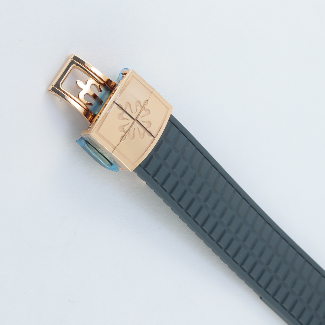 Aquanaut Travel Time Rose Gold Blue Dial 38mm Product Image 9
