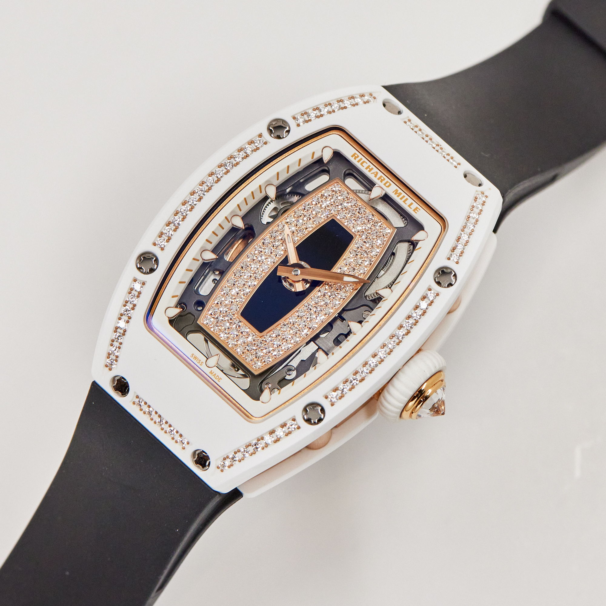 RM07-01 ATZ White Ceramic One Row Onyx Product Image 1