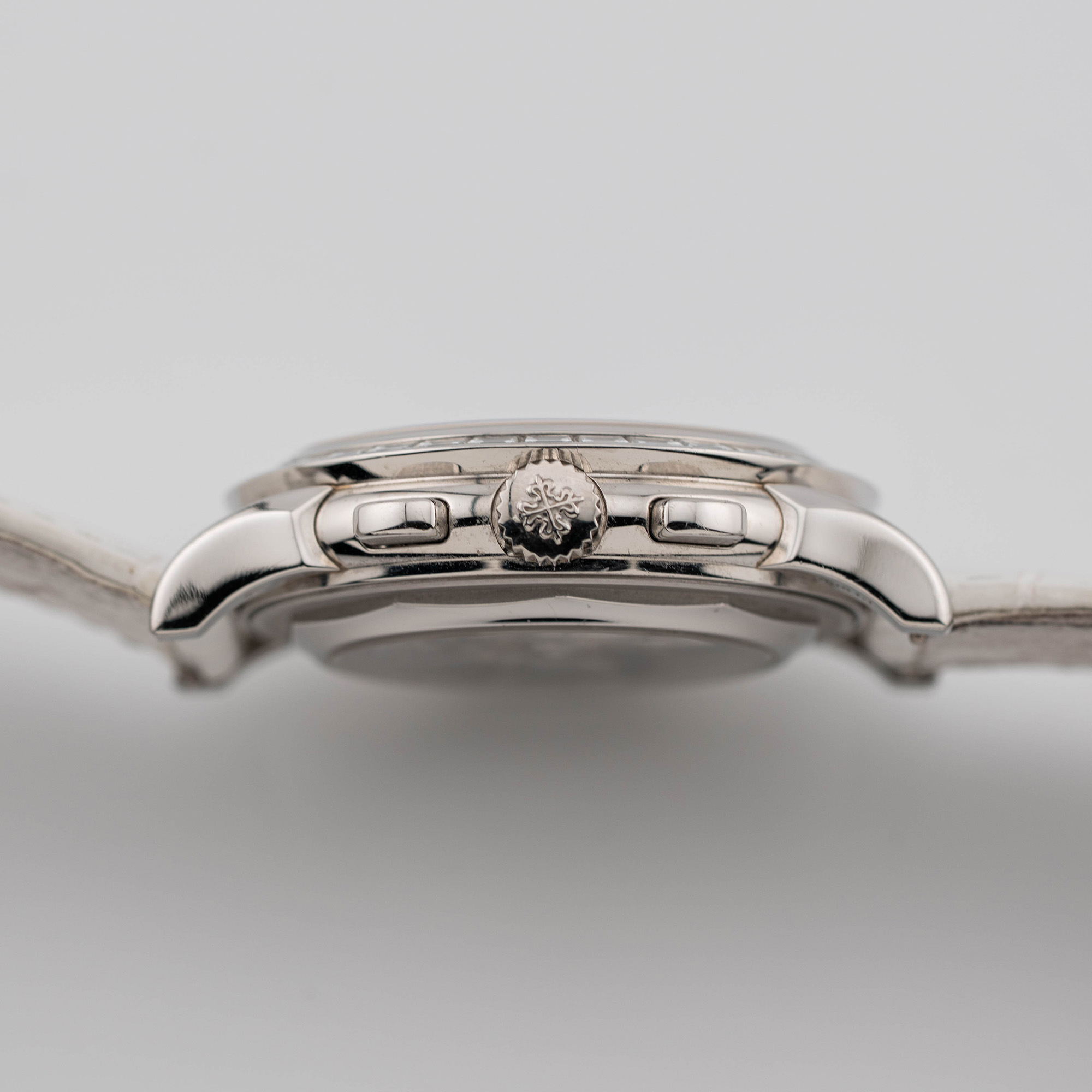 Perpetual Calendar Chronograph Platinum Diamond Black Dial 40mm Product Image 4