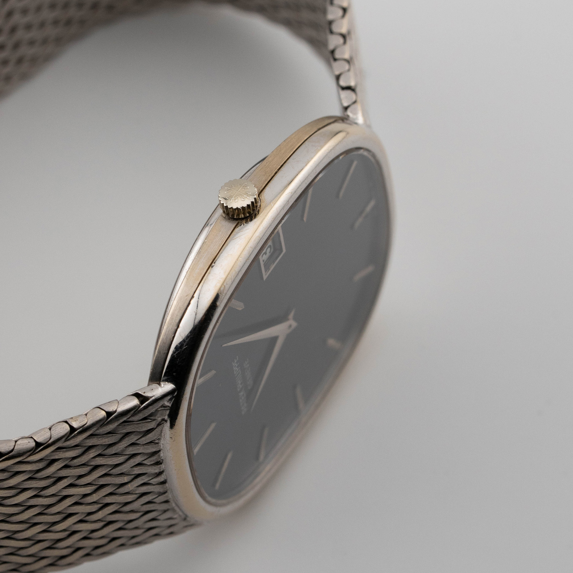 Vintage Ellipse d‘Or White Gold Blue Dial 33mm Product Image 3