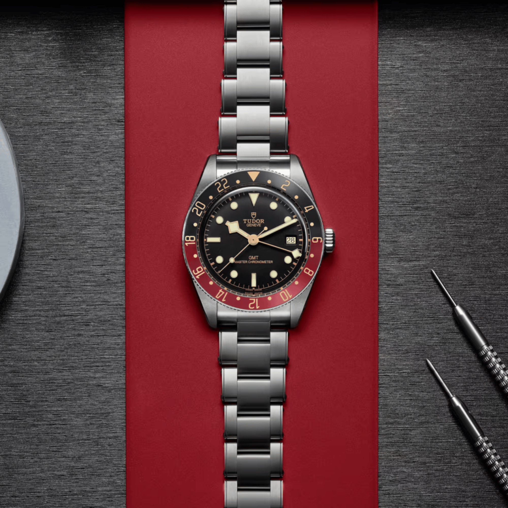 Black Bay 58 GMT "Coke" Steel Black Dial 39mm Product Image 2