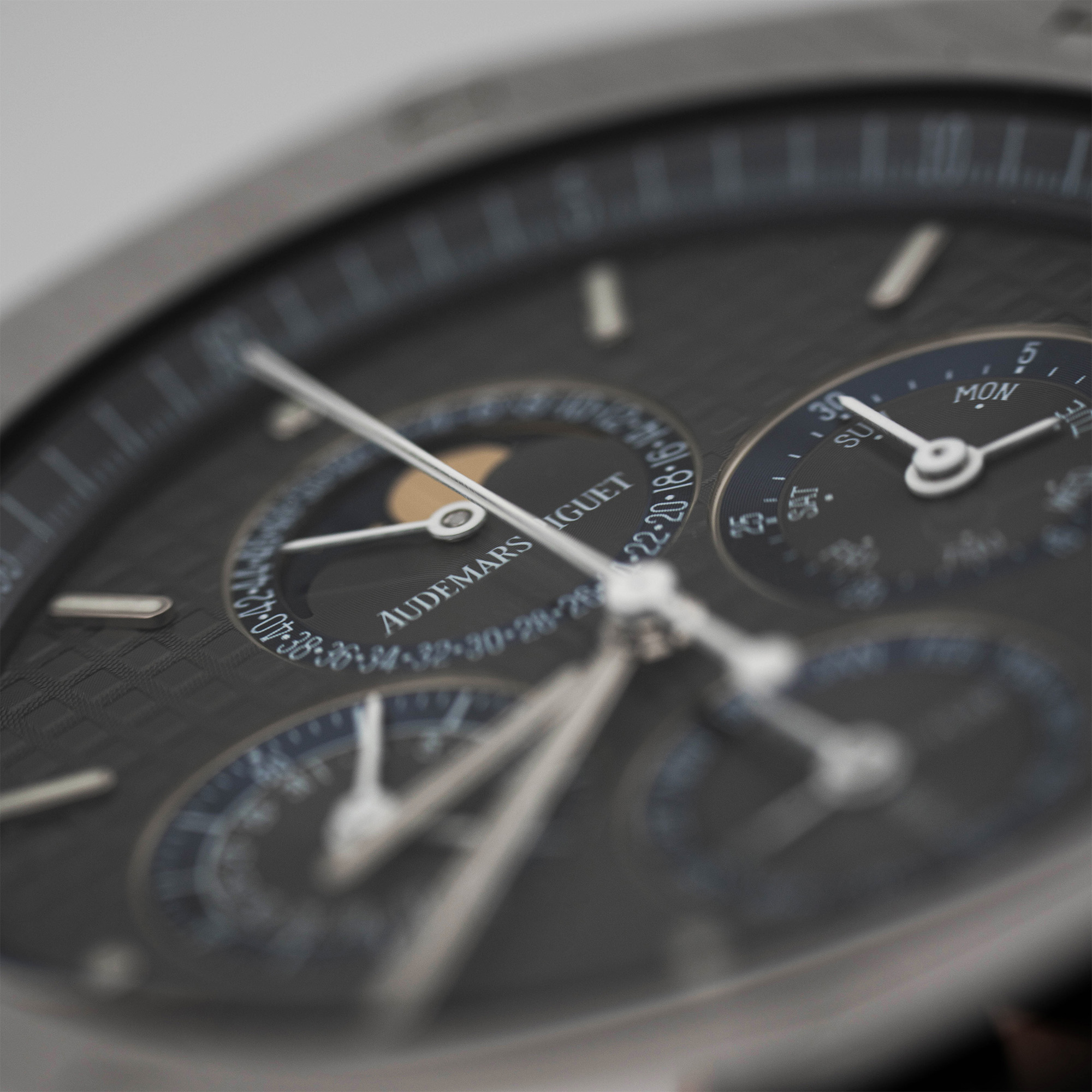Royal Oak Grande Complication White Gold Blue Dial 44mm Product Image 13