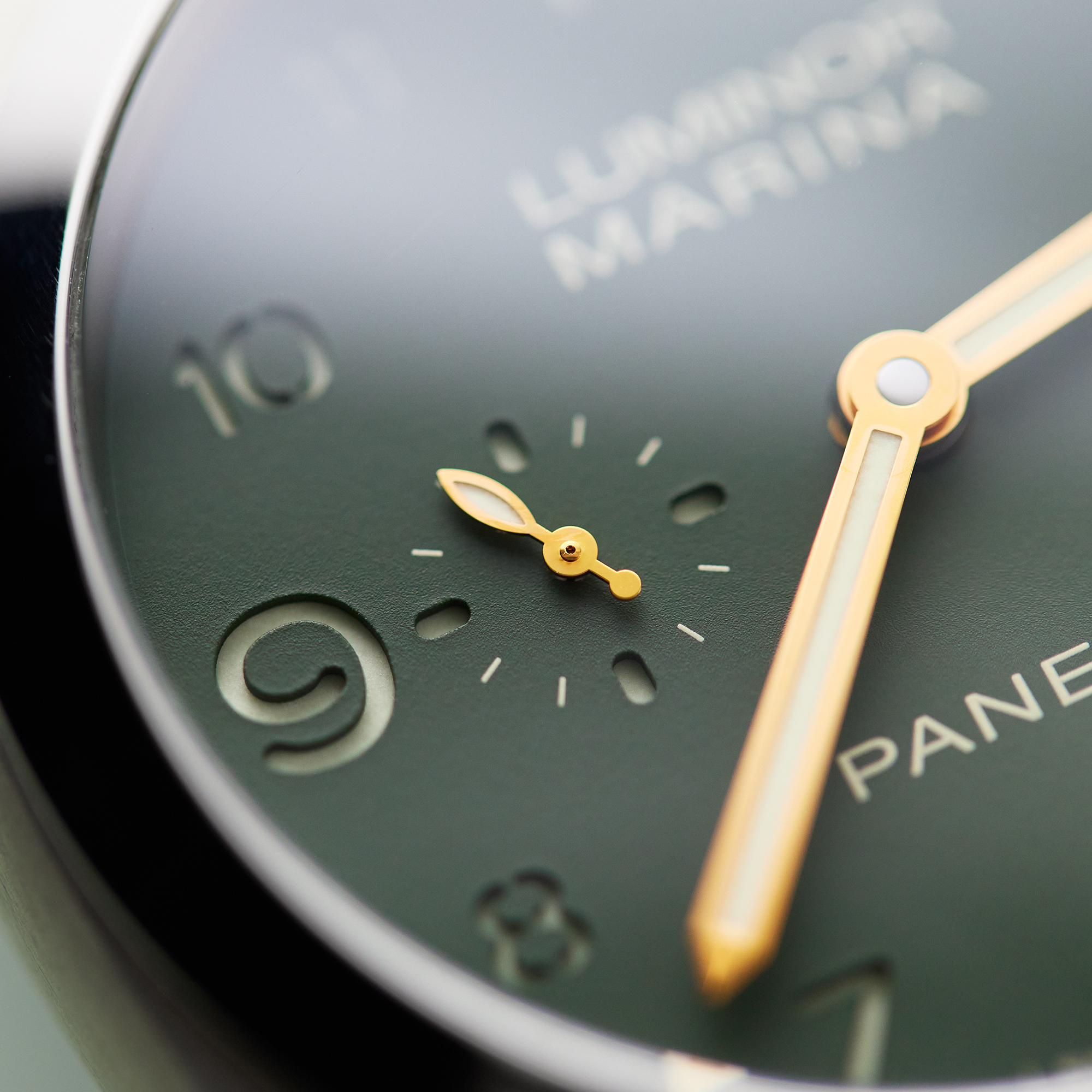 Luminor 1950 Marina "Harrods" Titanium Green Dial 44mm Product Image 13