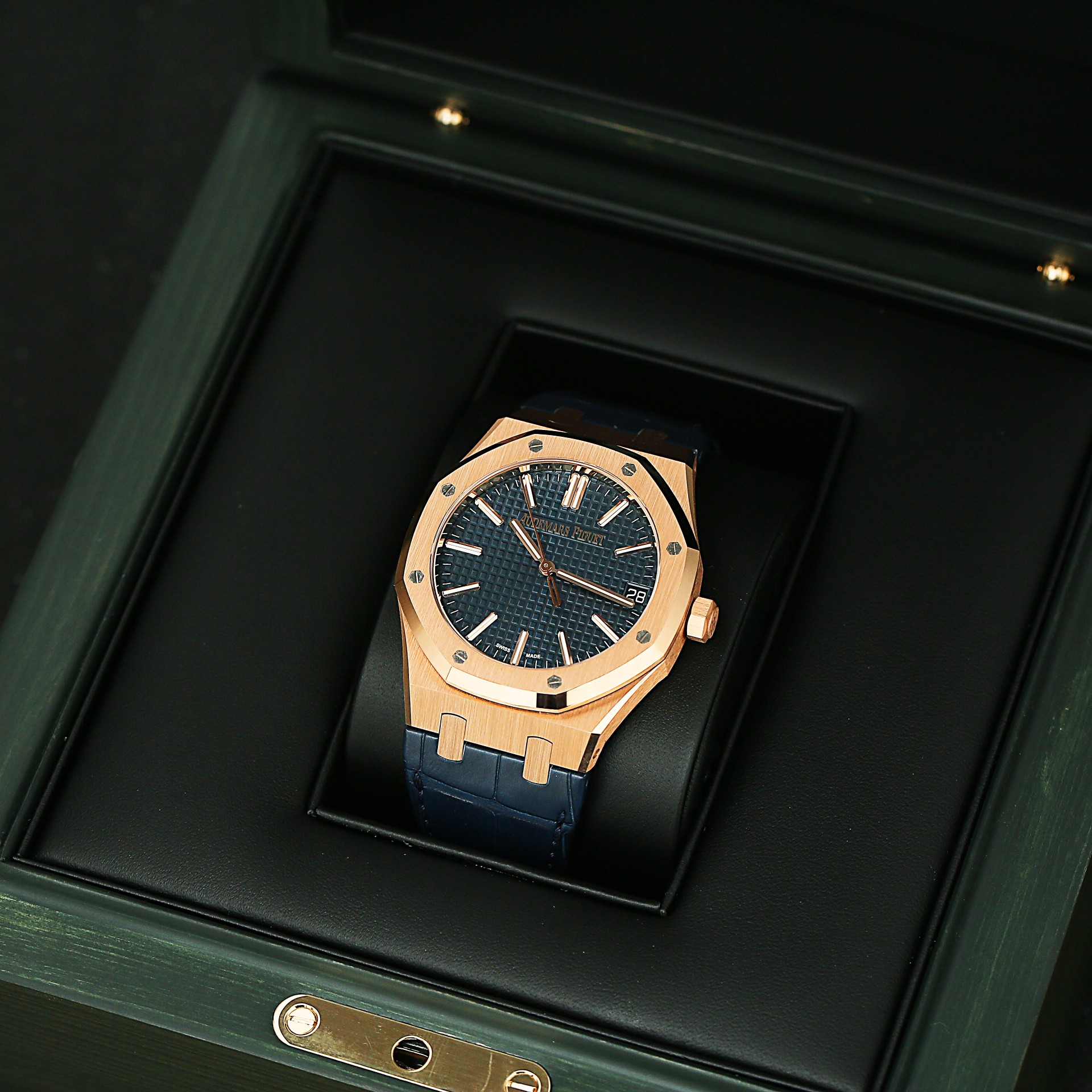 Royal Oak Selfwinding Rose Gold Blue Dial 41mm Product Image 1