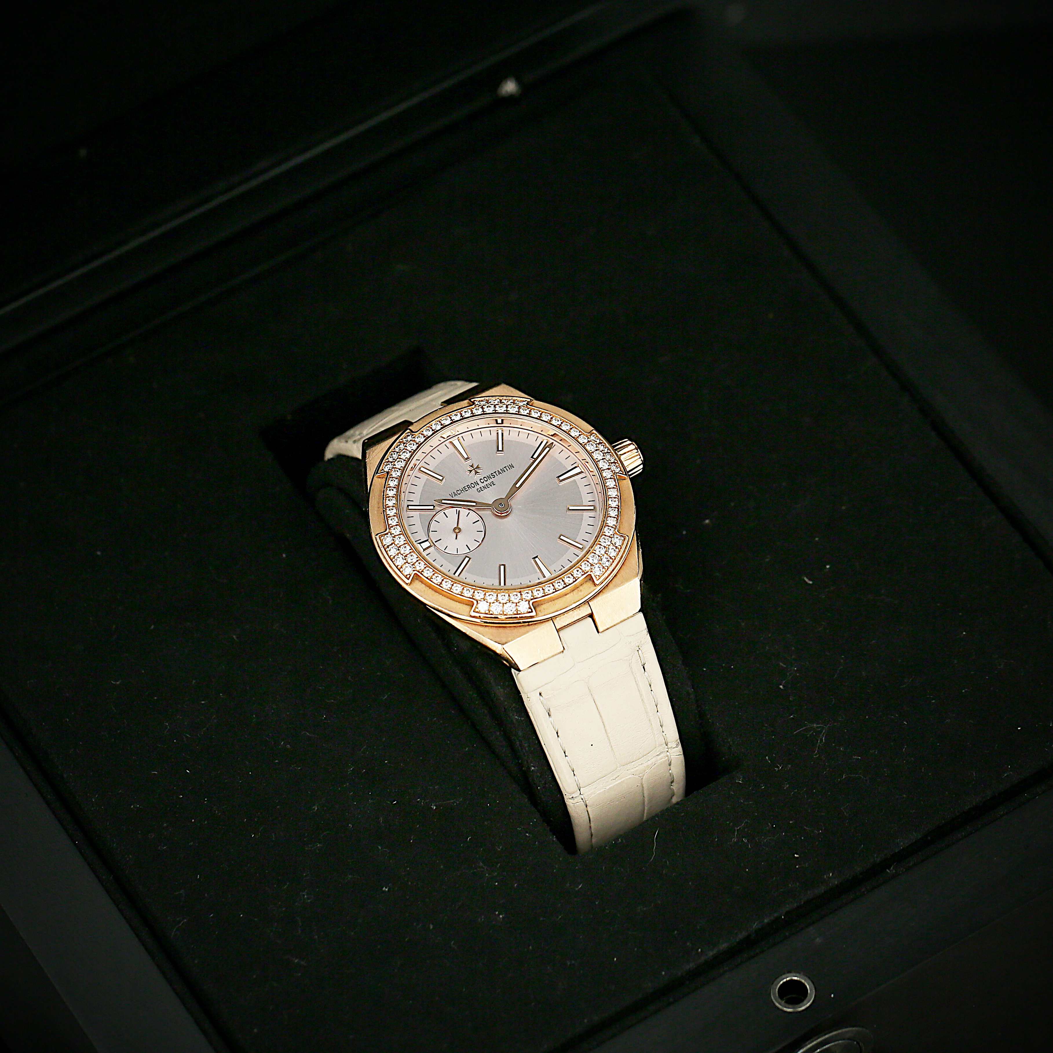 Overseas Small Seconds Rose Gold Pink Dial 37mm Product Image 1