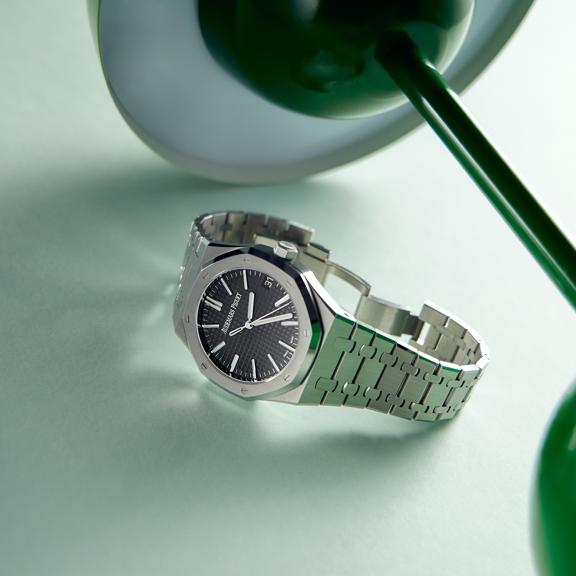Royal Oak Selfwinding "50th Anniversary" Steel Black Dial 41mm Product Image 12