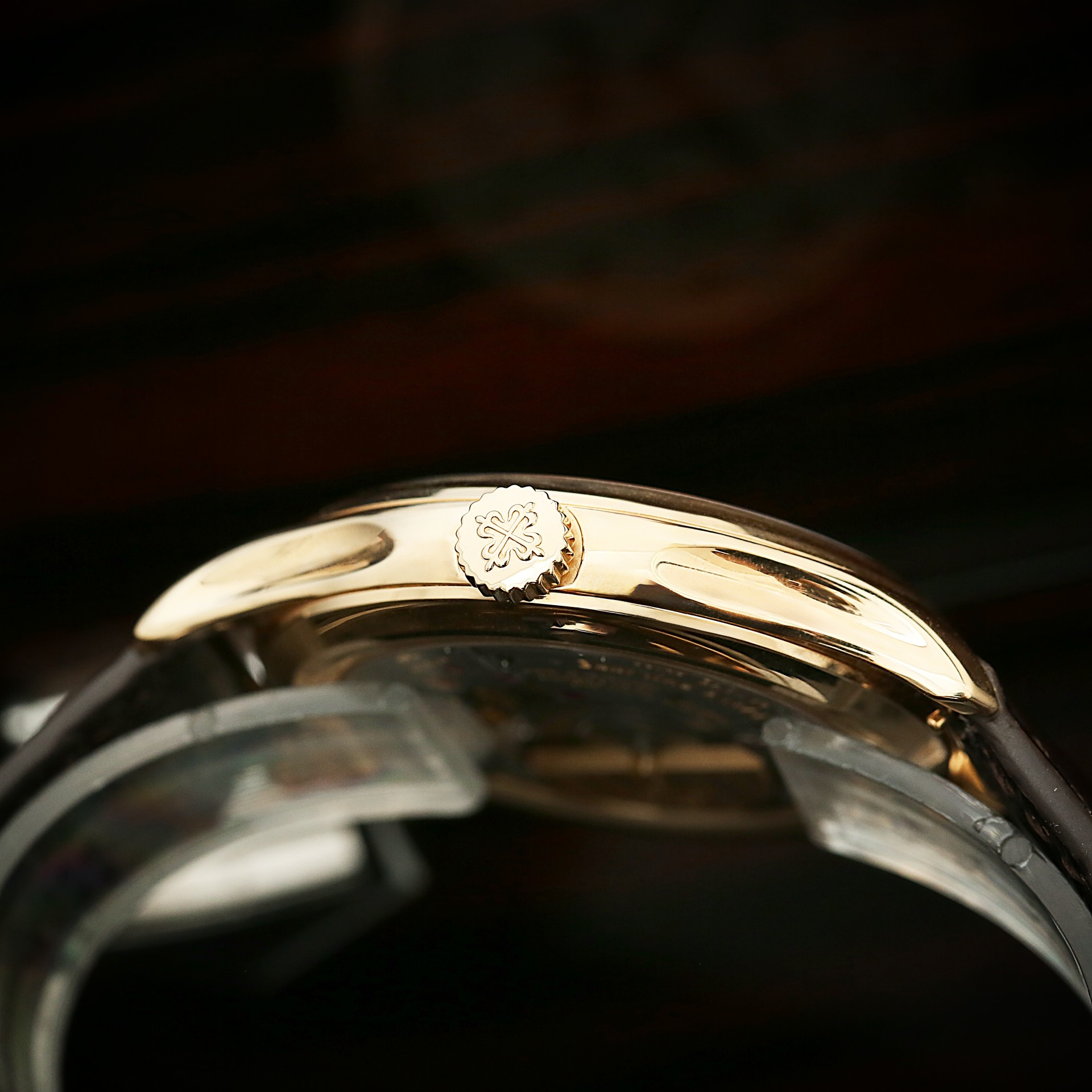 Perpetual Calendar Yellow Gold White Dial 39mm Product Image 4