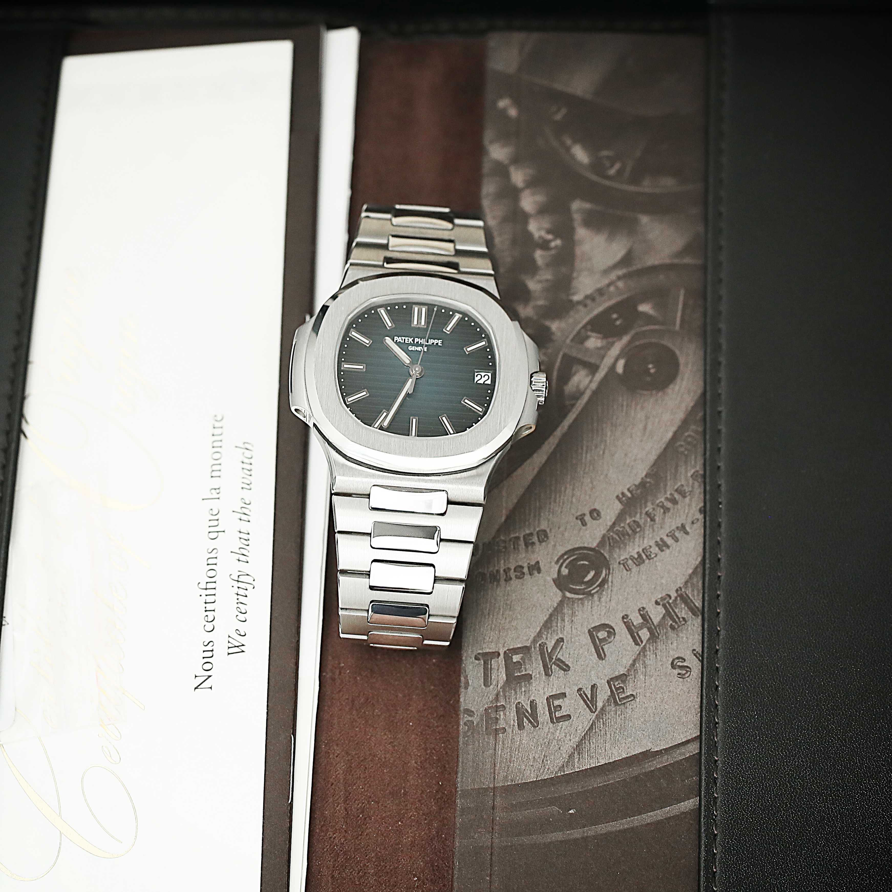 Nautilus Steel Blue Dial 40mm Product Image 3