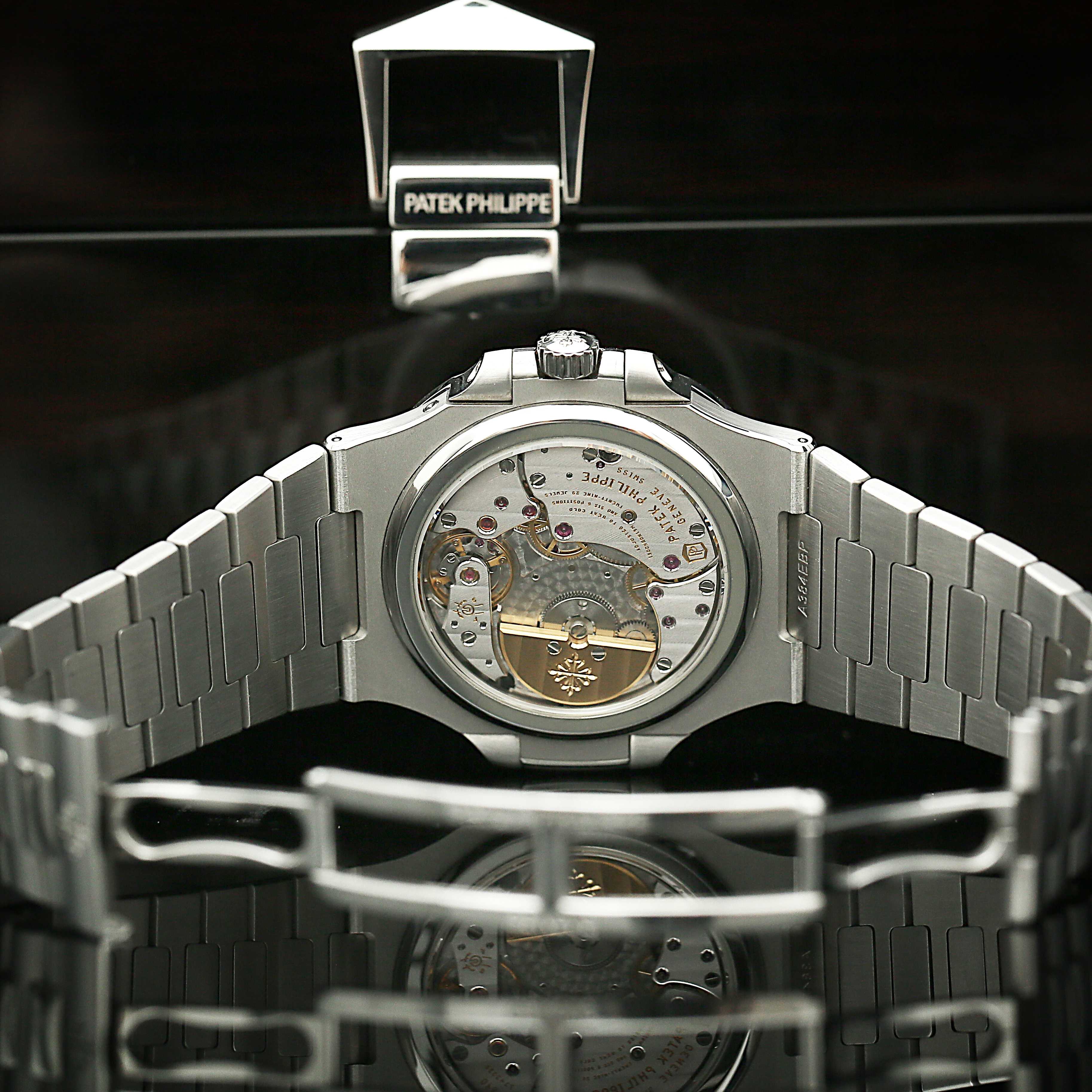 Nautilus Moonphase Steel Blue Dial 40mm Product Image 5