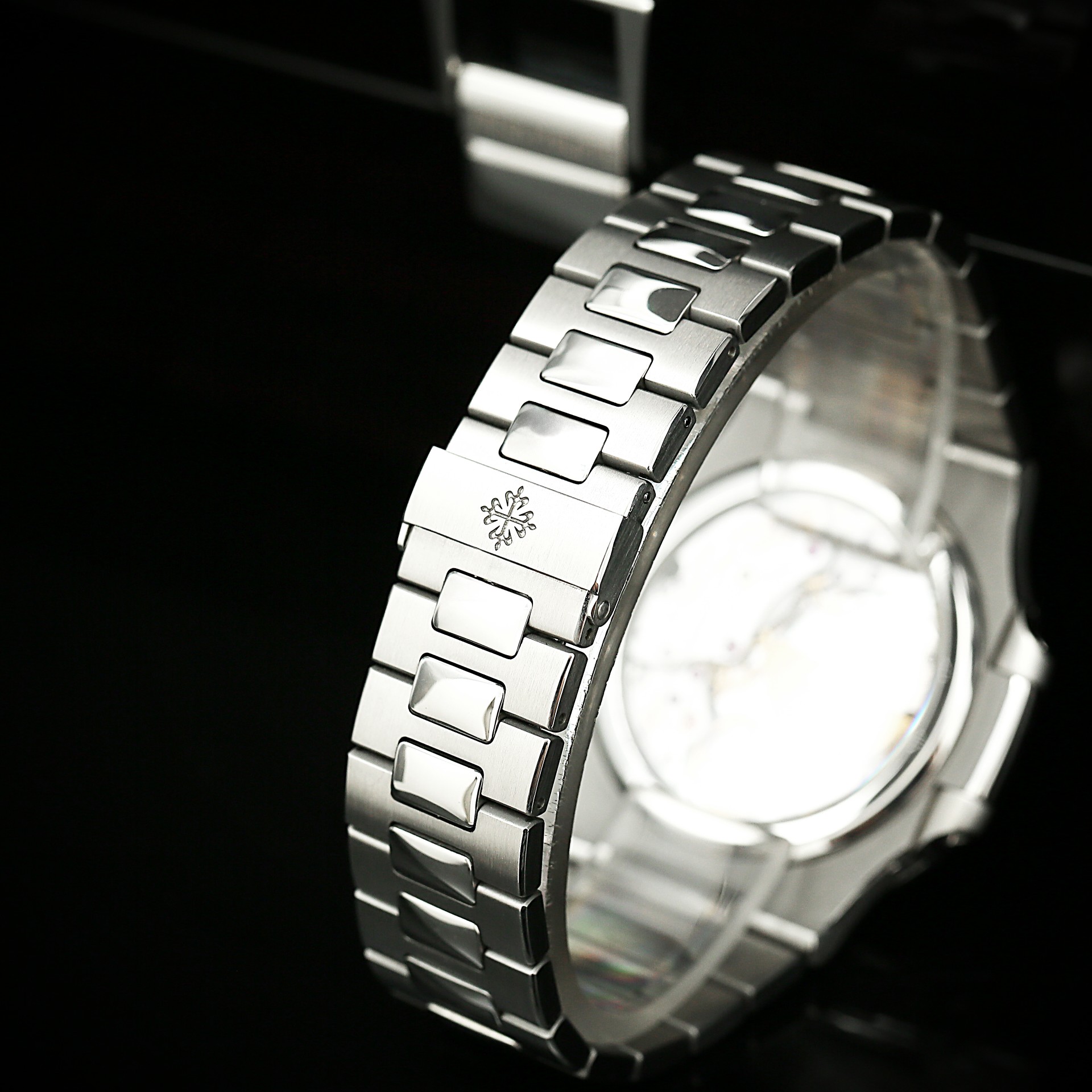 Nautilus Moonphase Steel Blue Dial 40mm Product Image 7