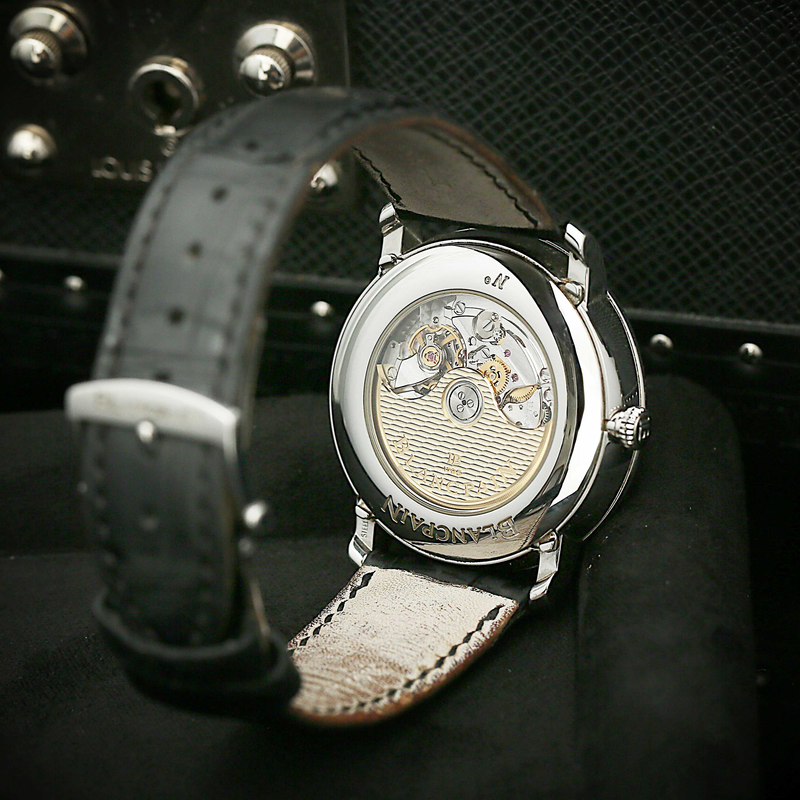 Villeret Quantième Complet Steel White Dial 40mm Product Image 6