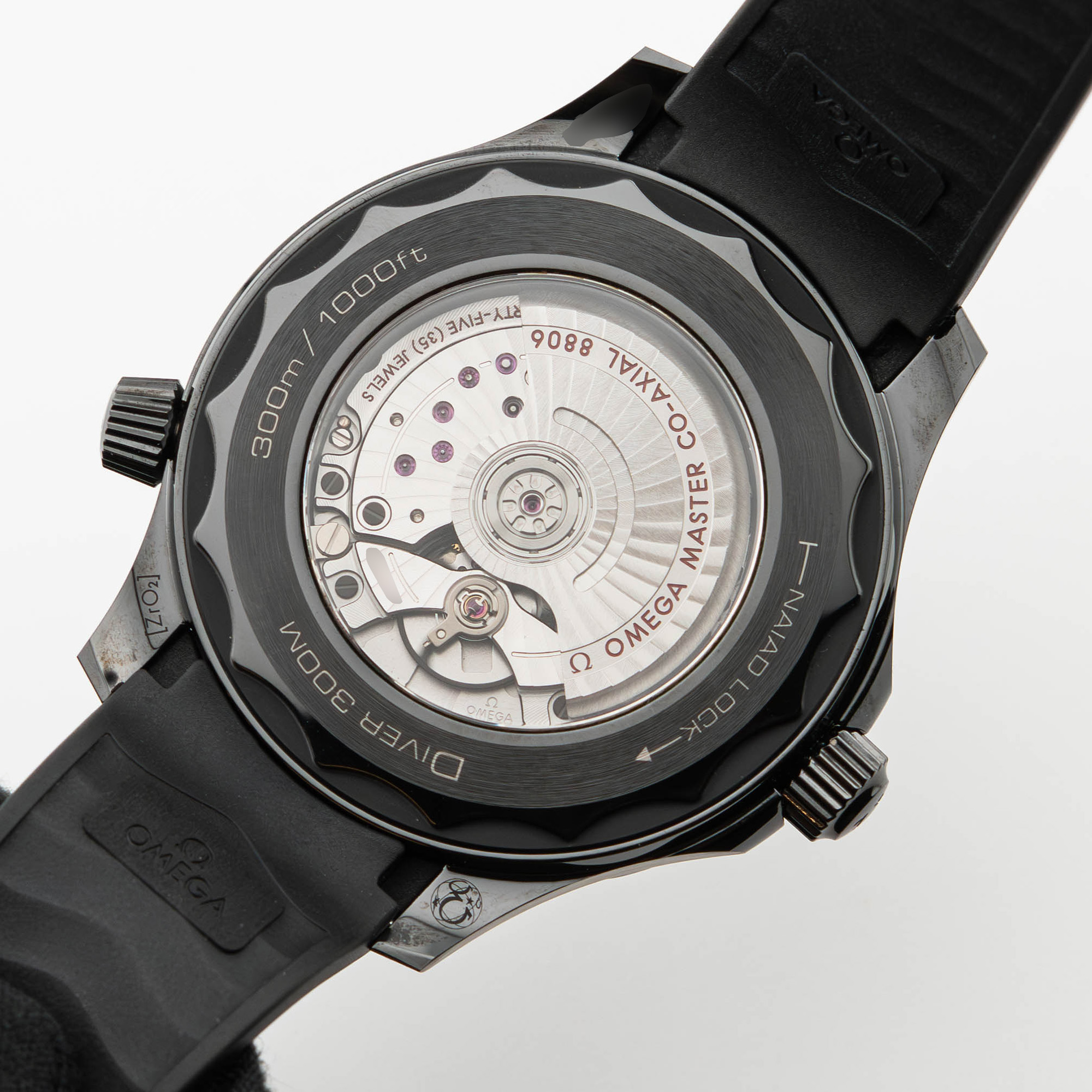 Seamaster Diver 300m Ceramic Black Dial 43mm Product Image 8