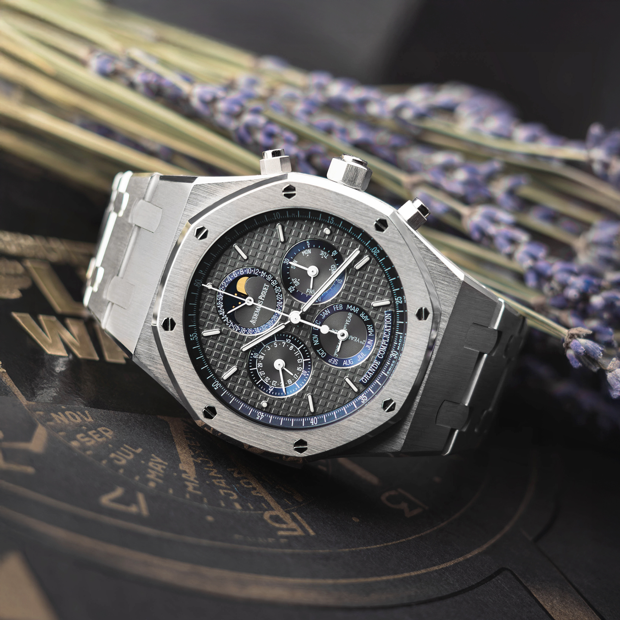 Royal Oak Grande Complication White Gold Blue Dial 44mm Product Image 12