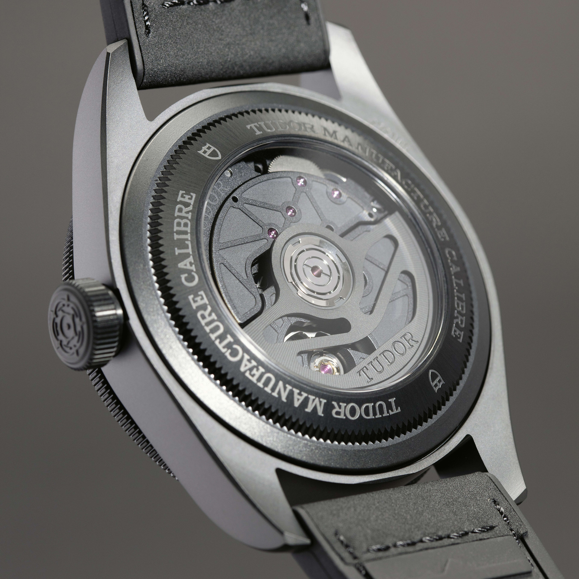 Black Bay Ceramic Black Dial 41mm Product Image 4