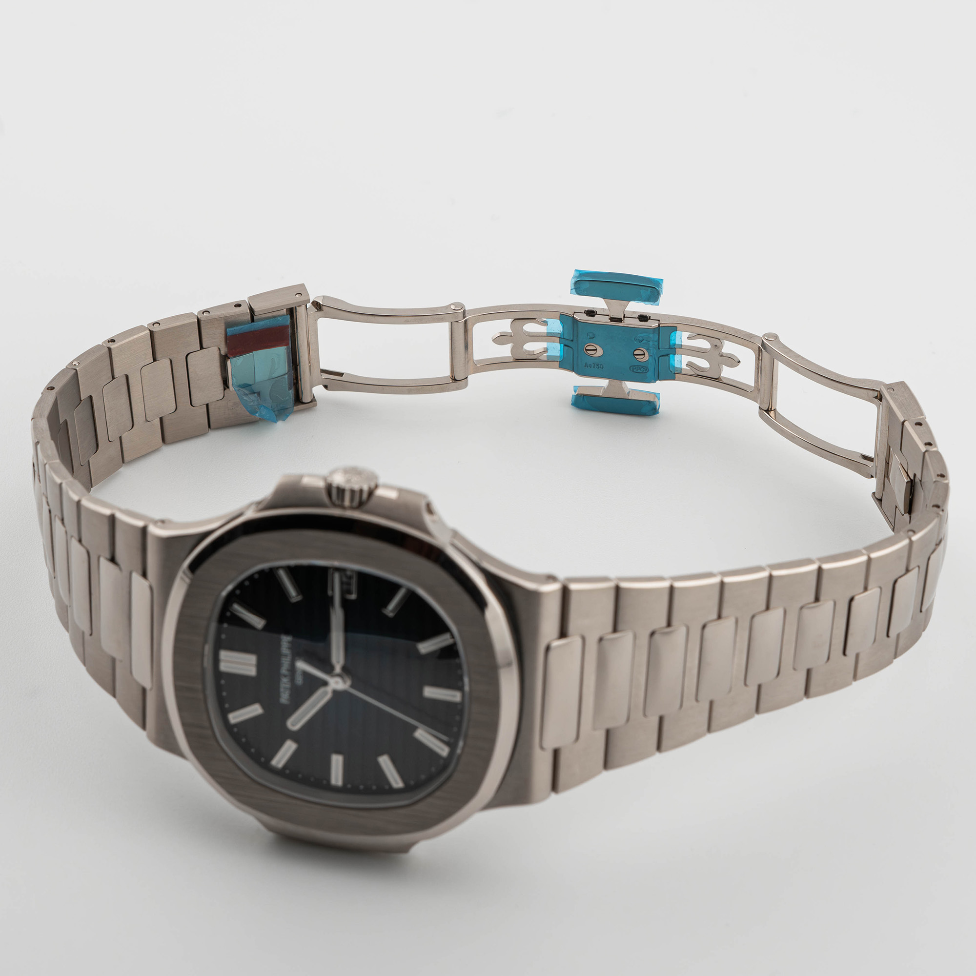 Nautilus White Gold Blue Dial 41mm Product Image 7