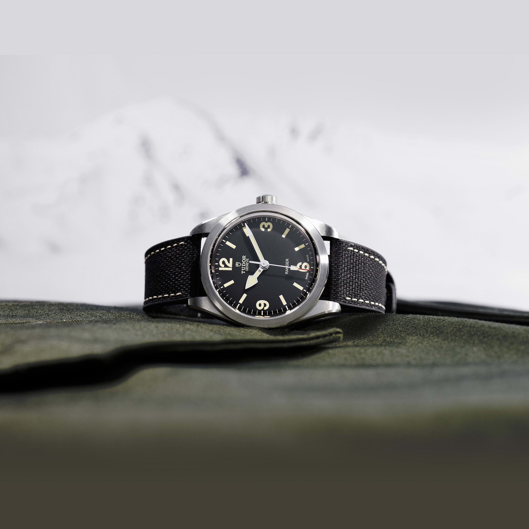 Ranger Steel Black Dial 39mm Product Image 1