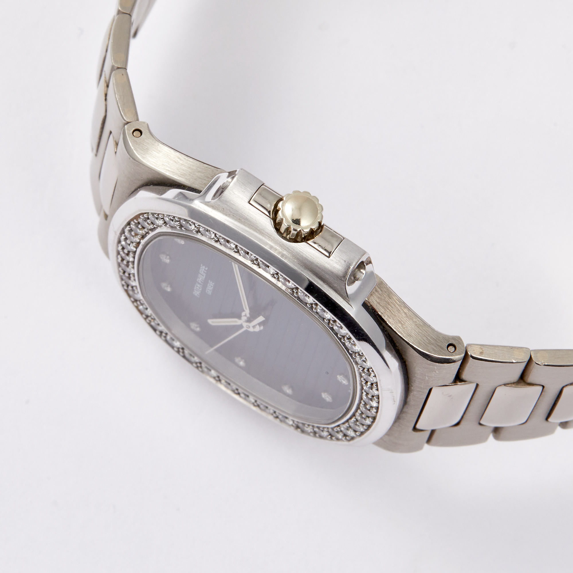 Vintage Nautilus White Gold Diamond Blue Dial 37mm Product Image 2