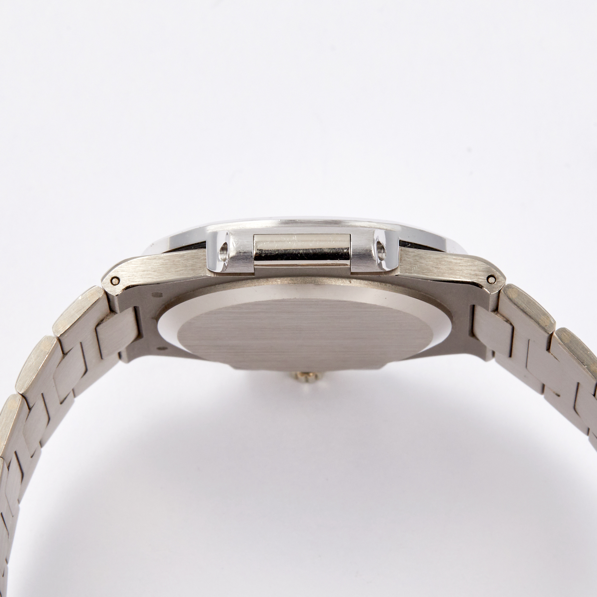 Vintage Nautilus White Gold Diamond Blue Dial 37mm Product Image 5