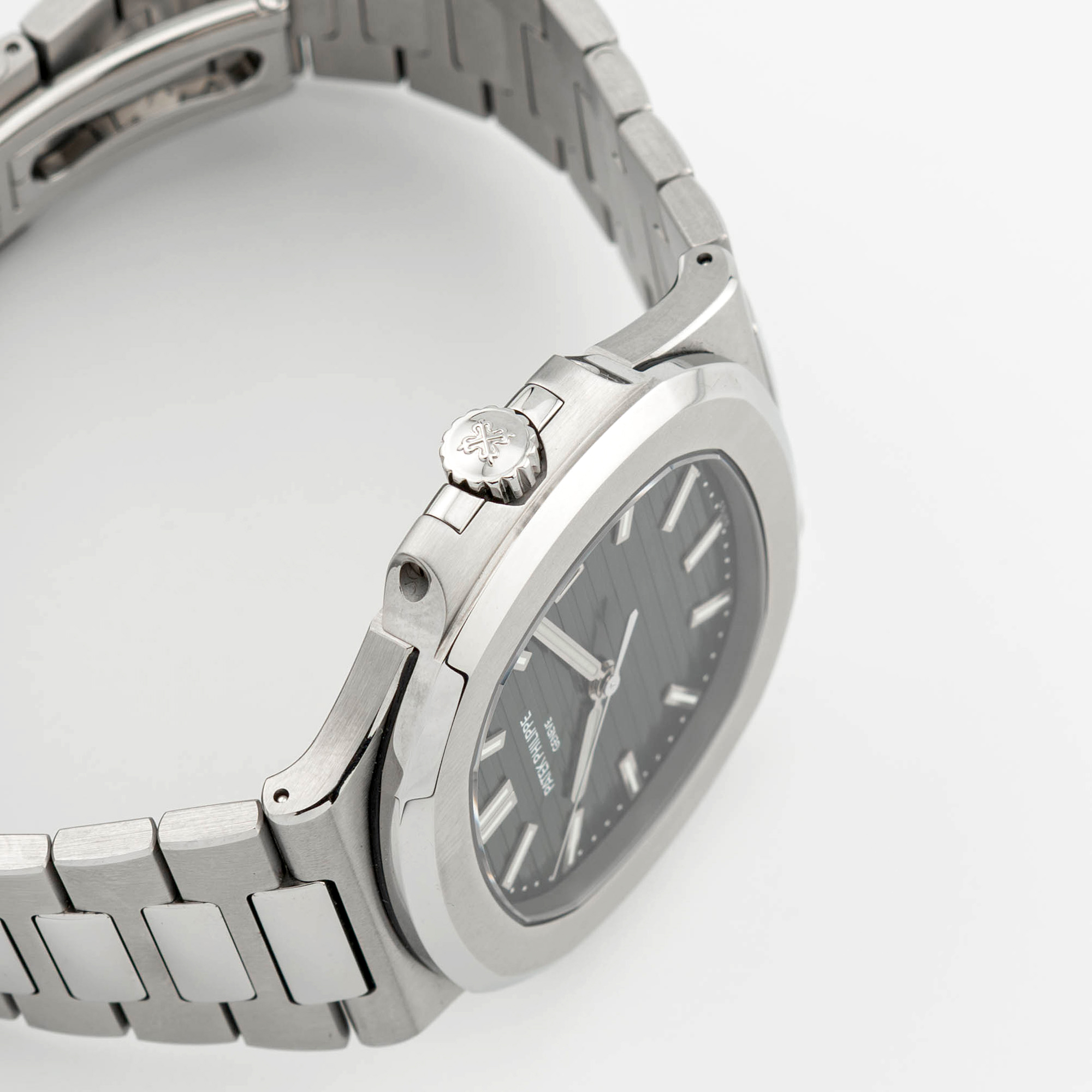 Nautilus Steel Green Dial 40mm Product Image 2