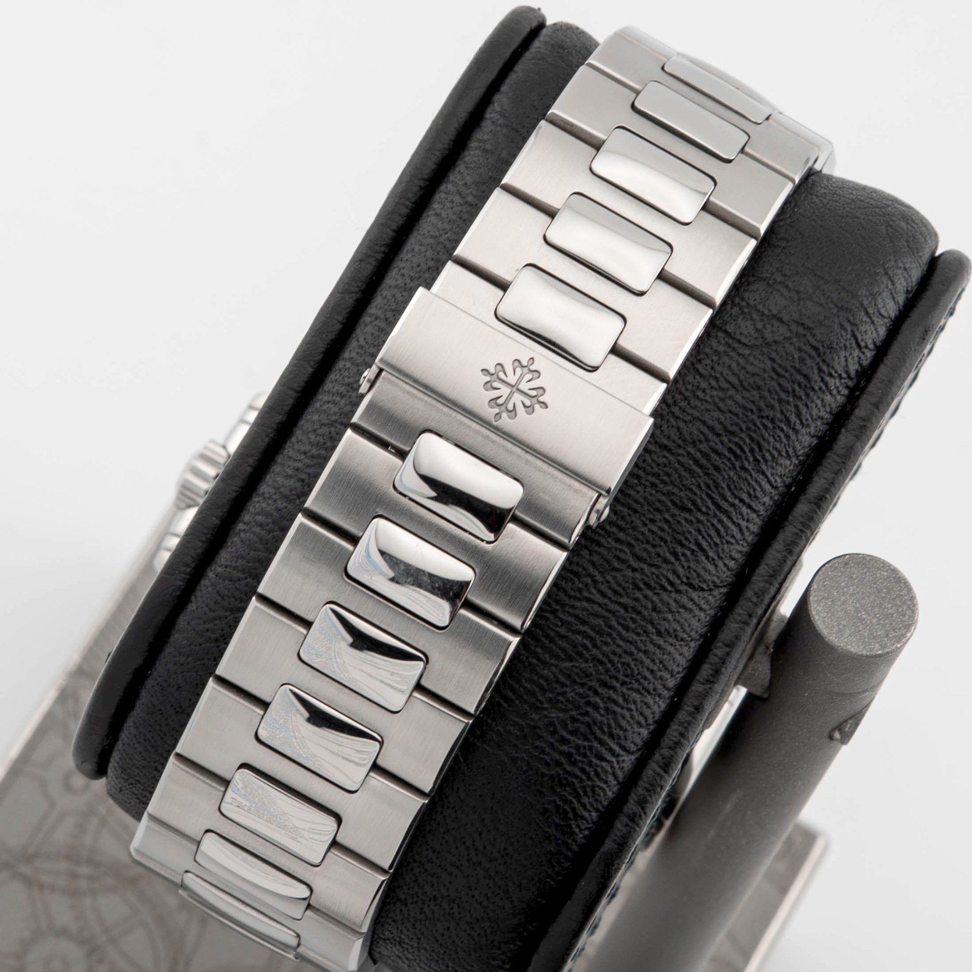 Nautilus Chronograph Steel Black Dial 40mm Product Image 11
