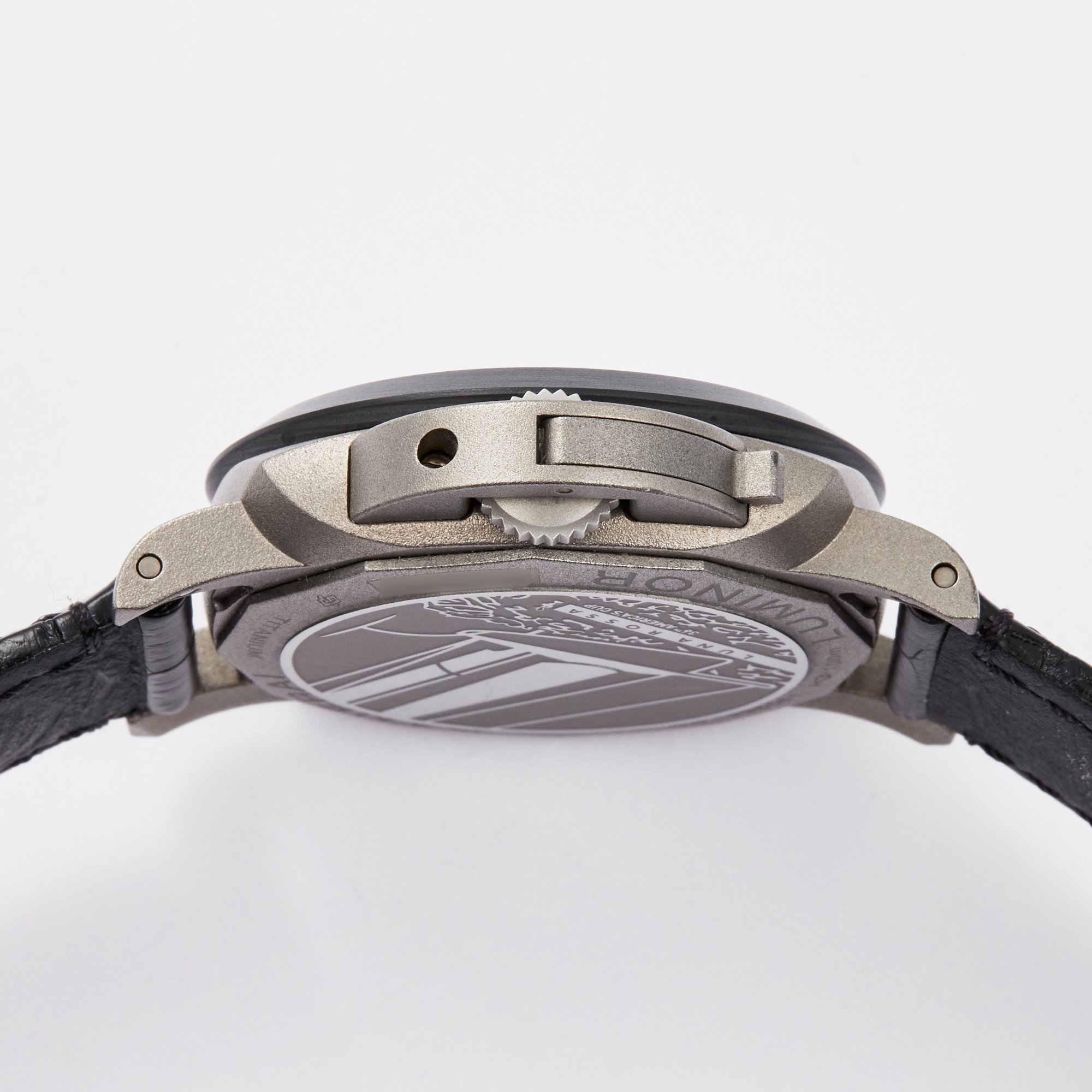 Luminor 1950 Luna Rossa GMT Titanium Carbotech Black Dial 42mm Product Image 4