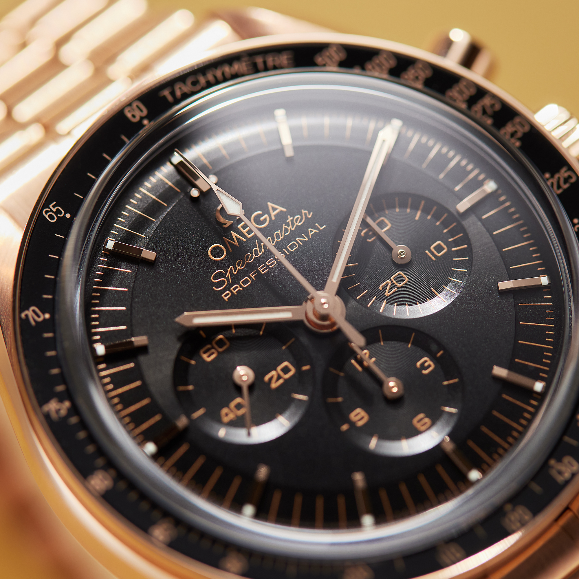 Speedmaster Professional Moonwatch Rose Gold Black Dial 42mm Product Image