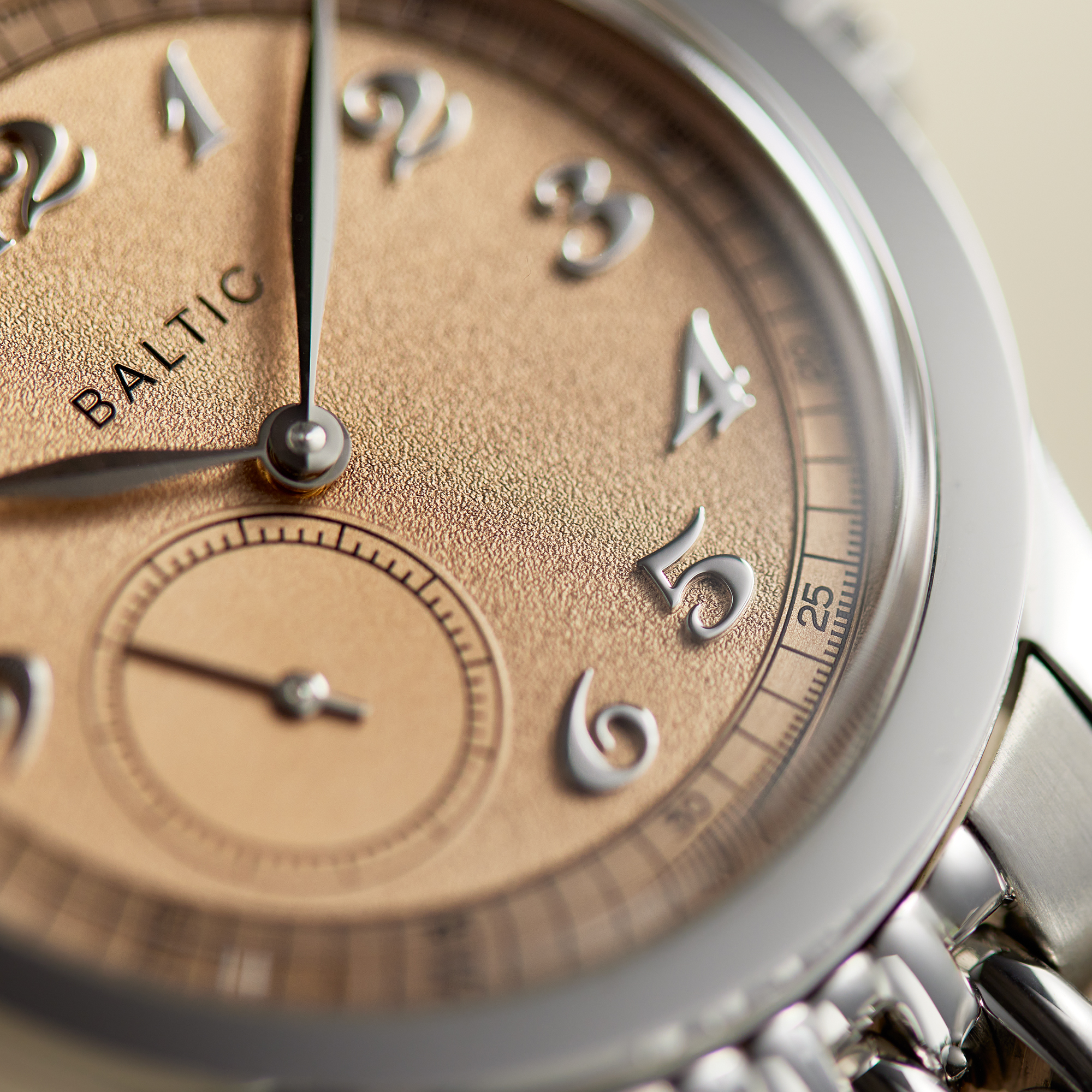 MR01 Steel Salmon Dial 36mm Product Image 11