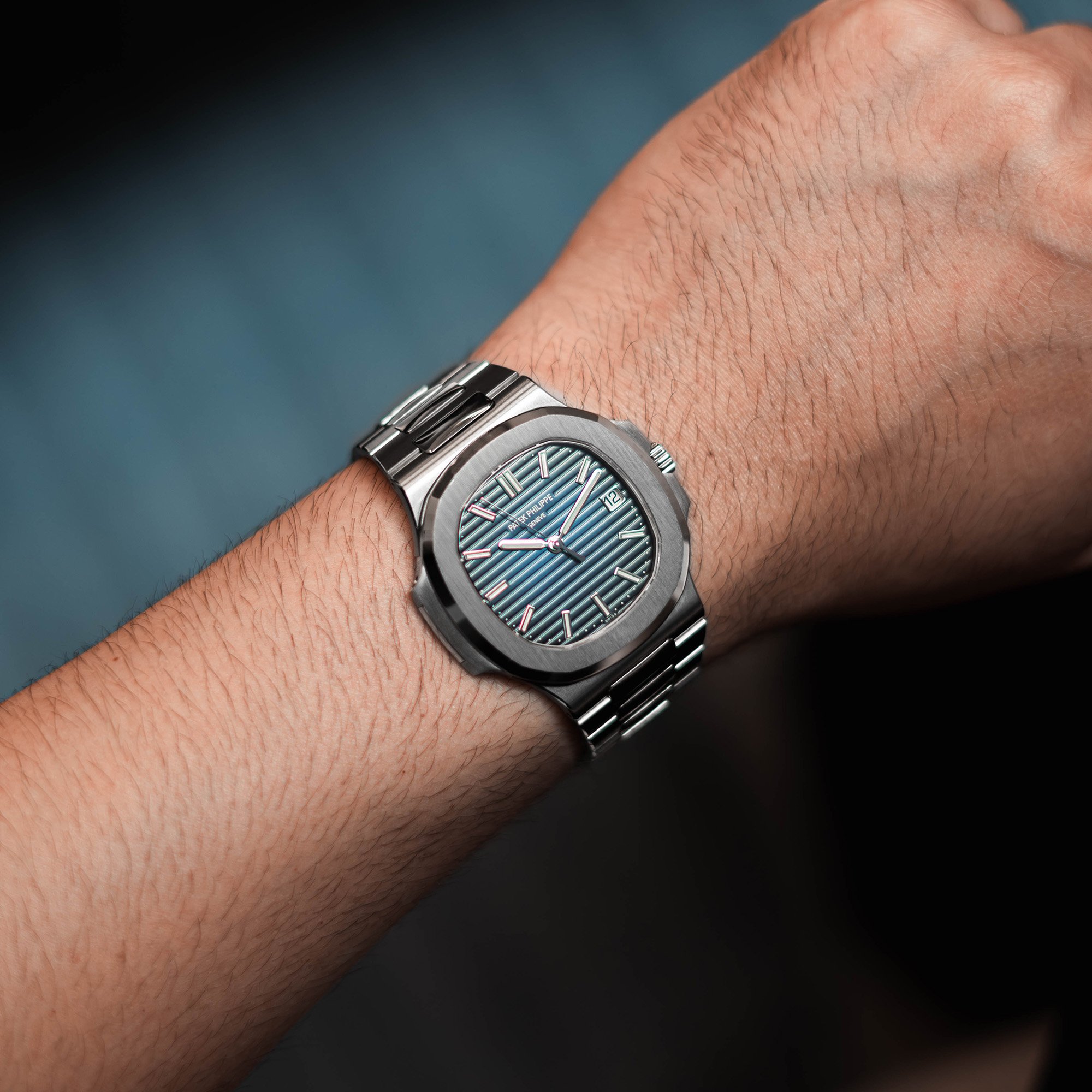 Nautilus White Gold Blue Dial 41mm Product Image 15
