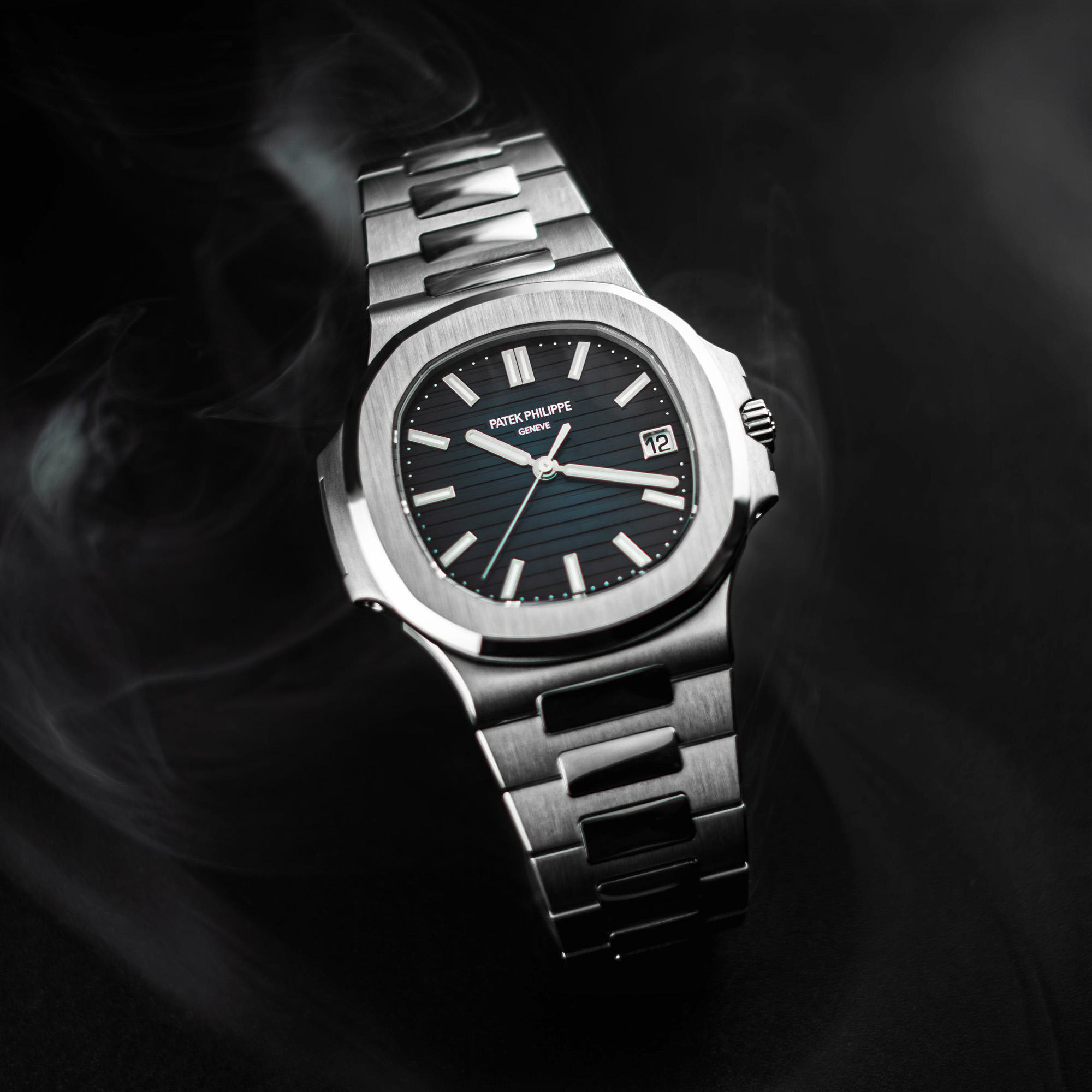 Nautilus White Gold Blue Dial 41mm Product Image 13