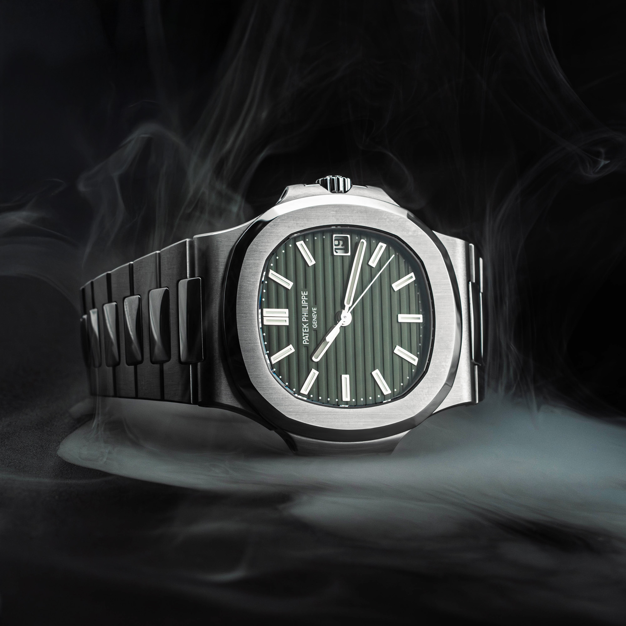 Nautilus Steel Green Dial 40mm Product Image 13