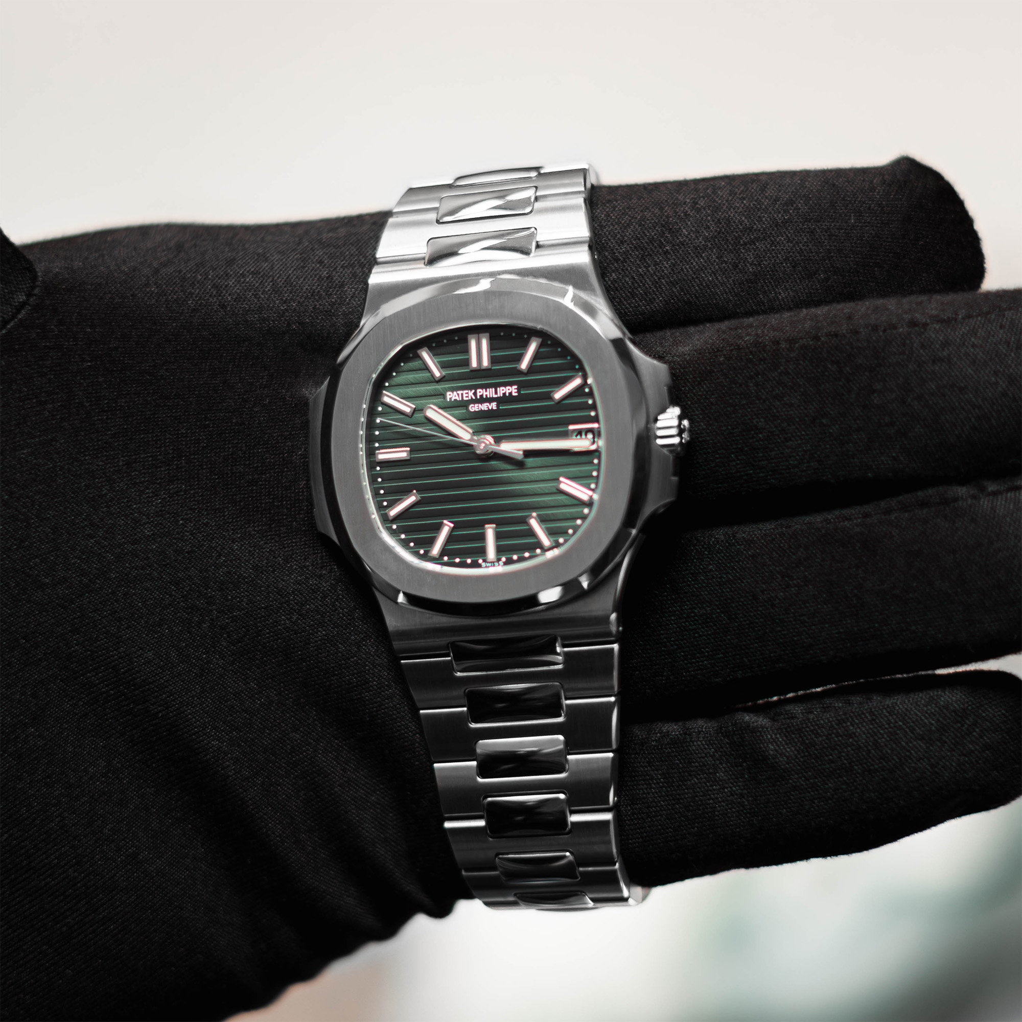 Nautilus Steel Green Dial 40mm Product Image 12
