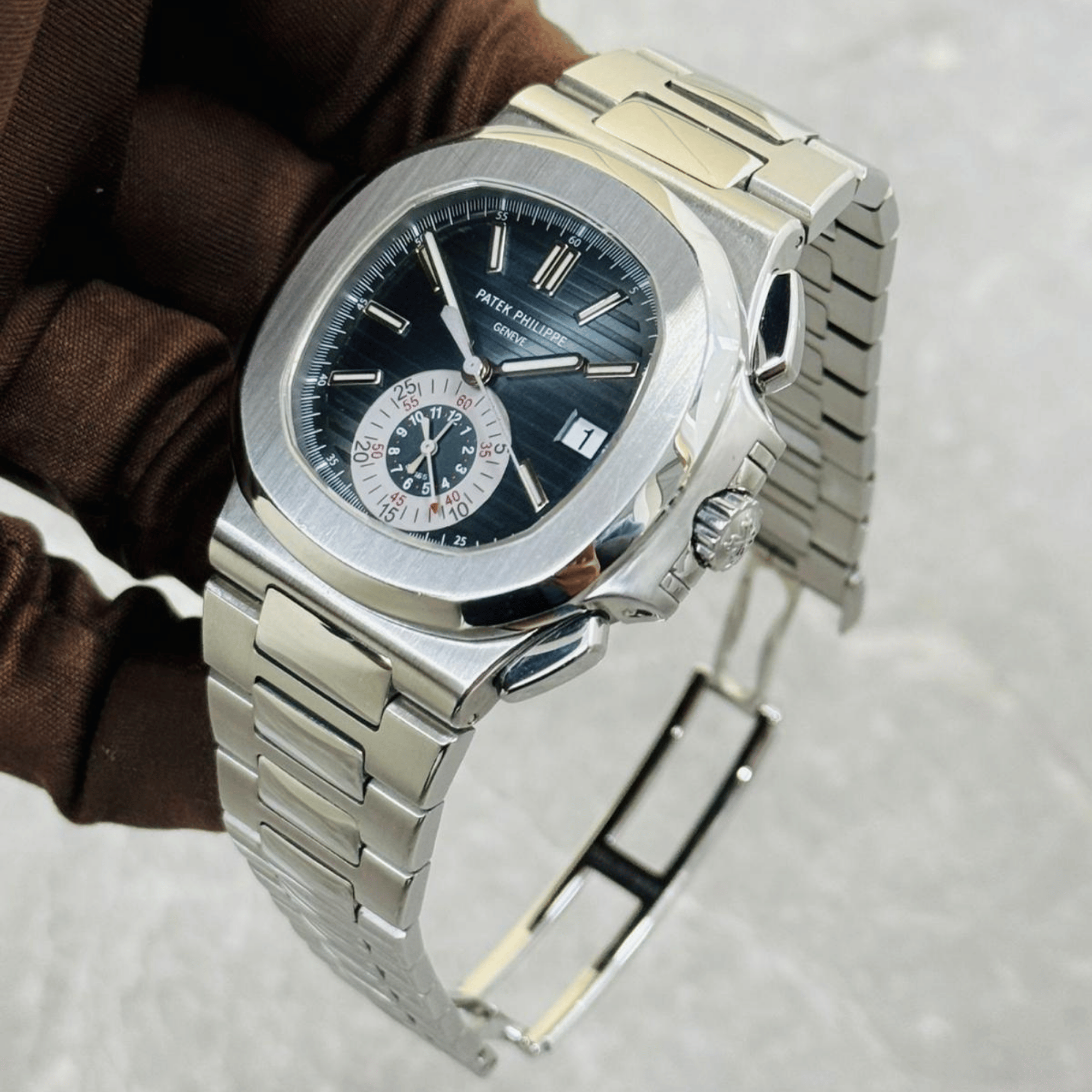 Nautilus Chronograph Steel Blue Dial 40mm Product Image 3